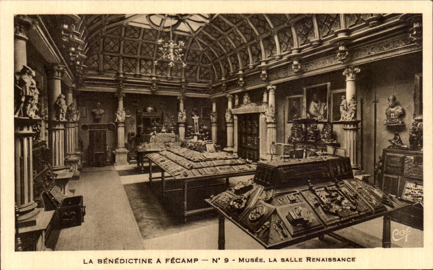 CPA La Benedictine A Fecamp Musee La Salle Renaissance