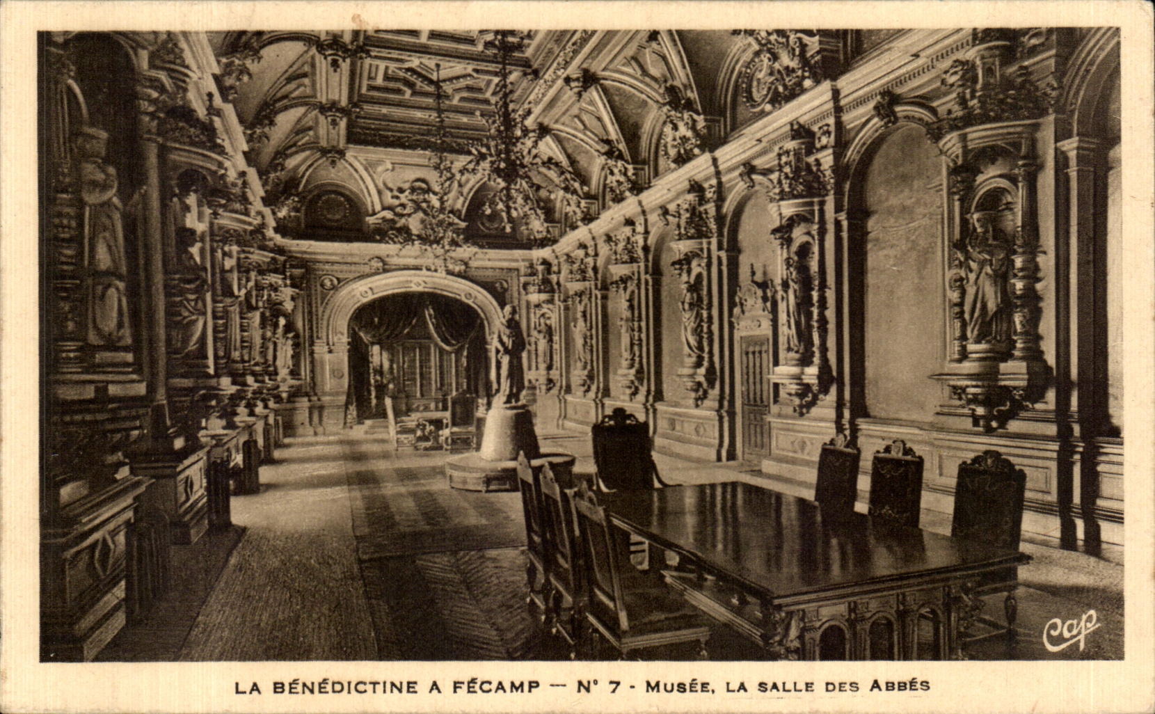 CPA La Benedictine A Fecamp Musee La Salle Des abbes