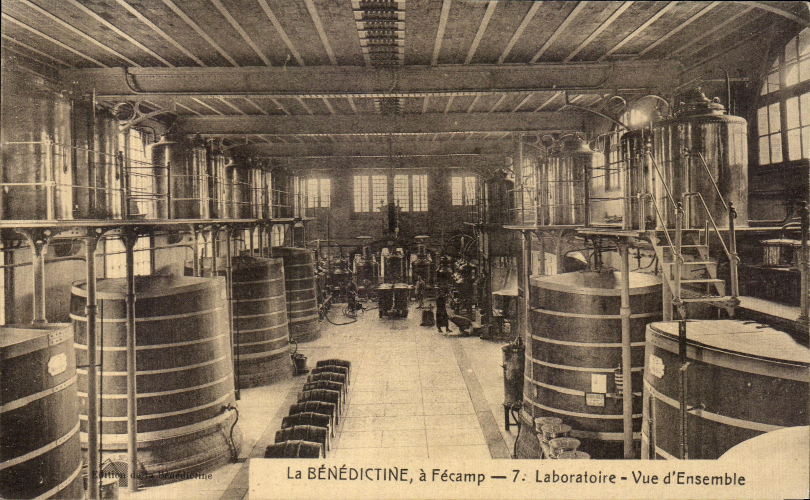 CPA La Benedictine a Fecamp Laboratoire Vue d Ensemble