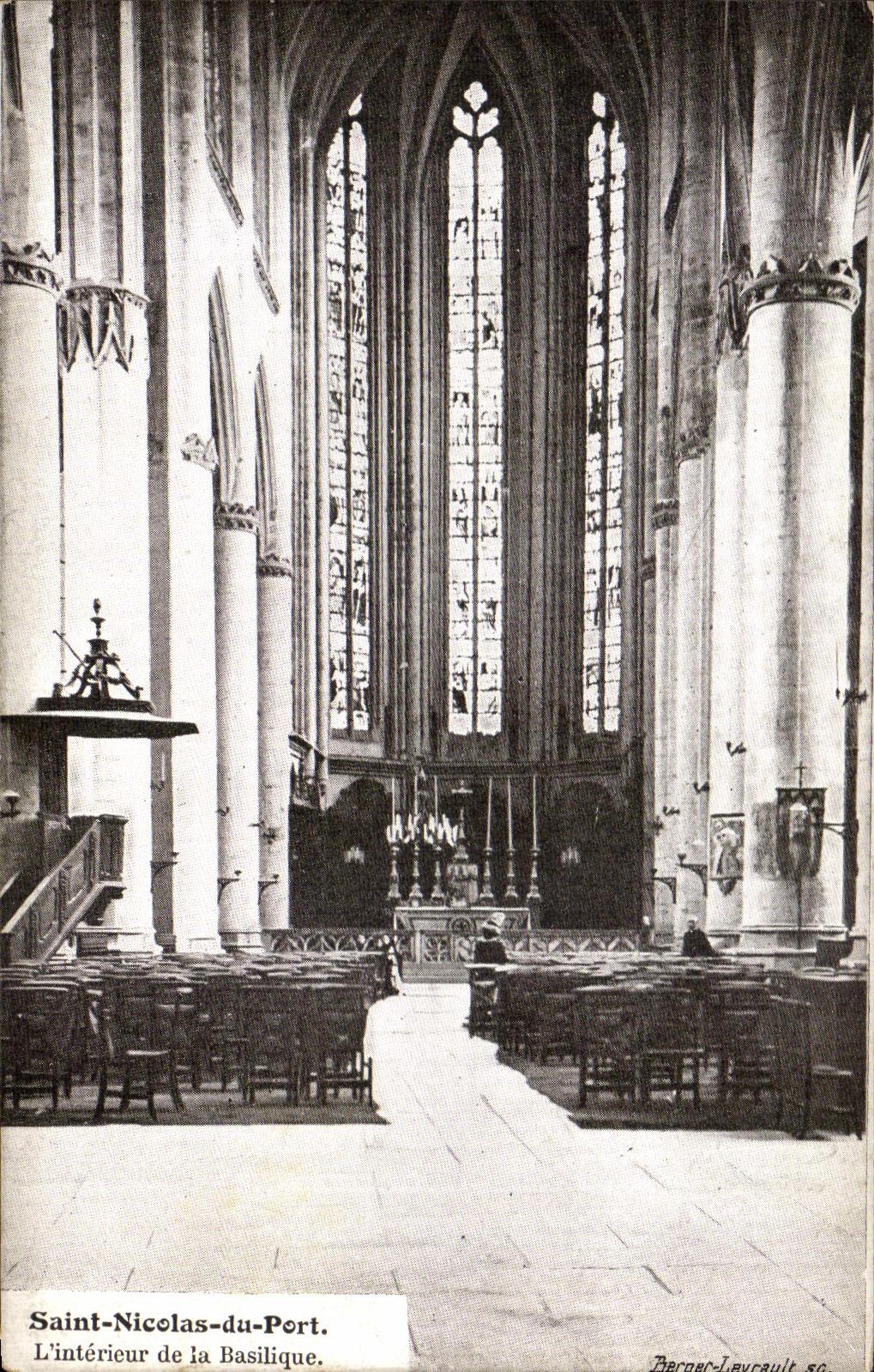 CPA Saint Nicolas of the Port interior of the Basilica