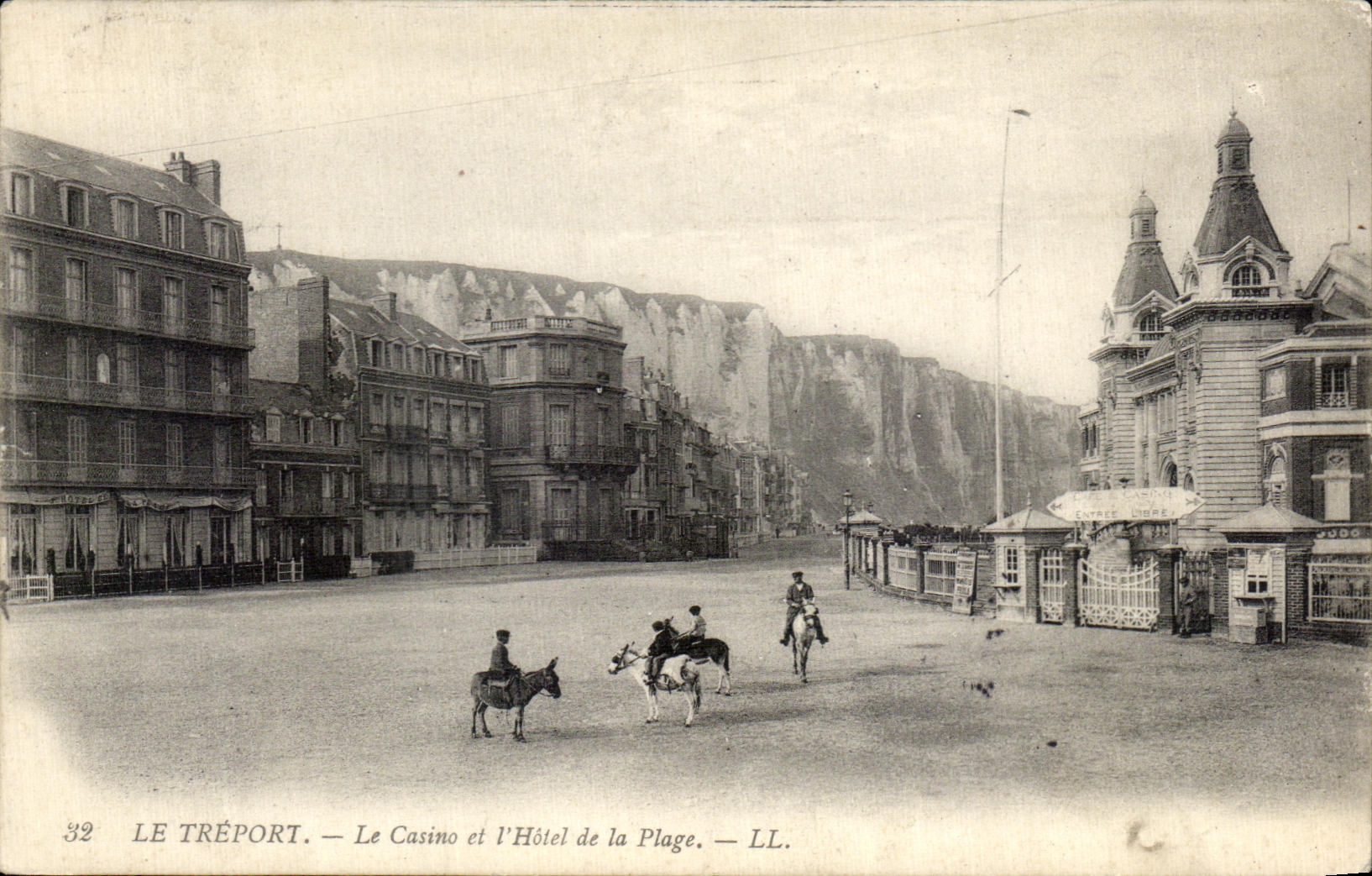 CPA Treport the Casino and Hotel of the Beach Ass Donkey