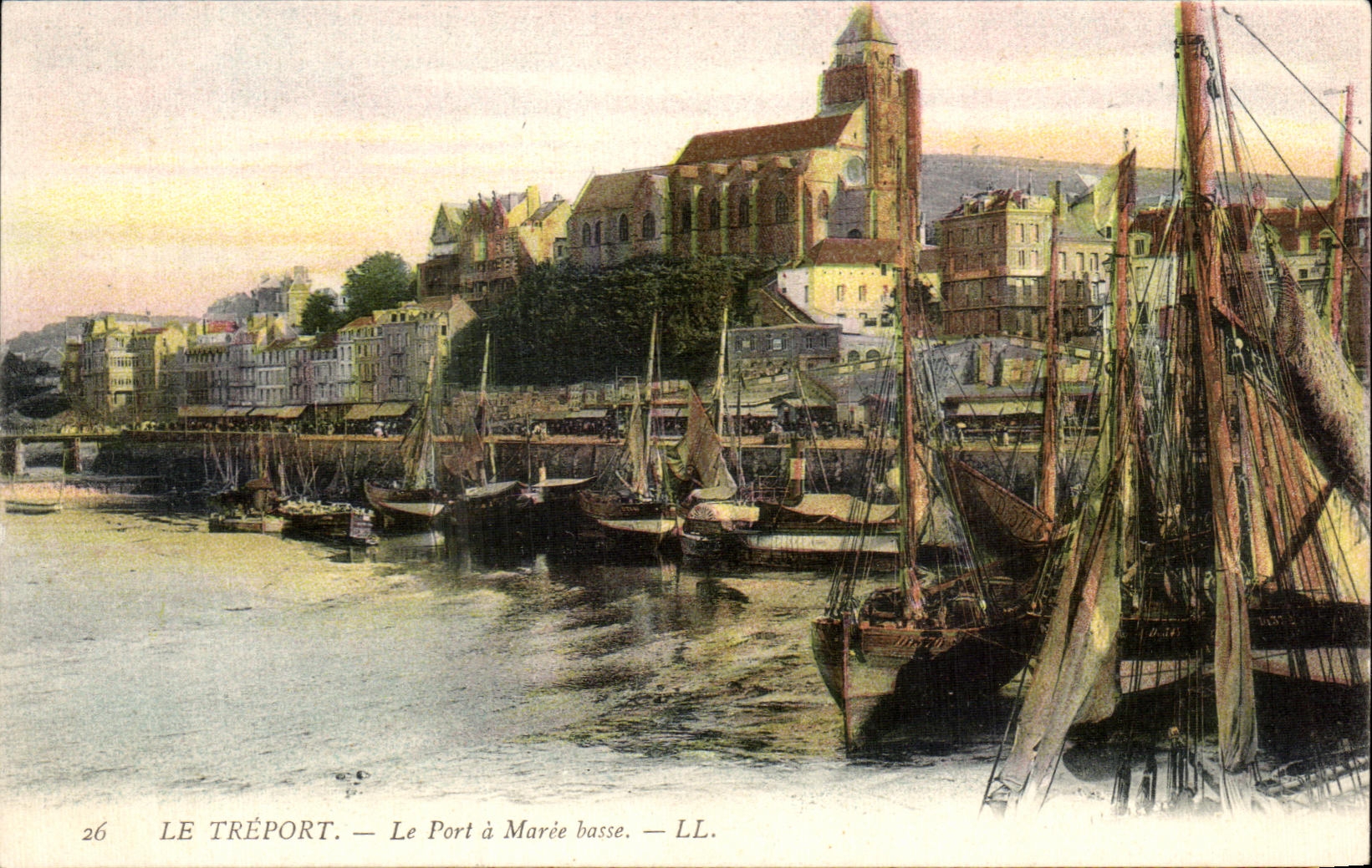 CPA Treport the Port has Low tide Boats