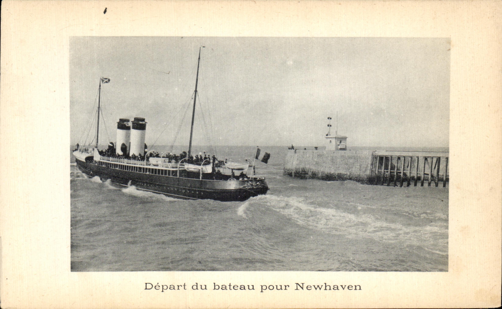 Salida de CPA Dieppe del barco para New Haven