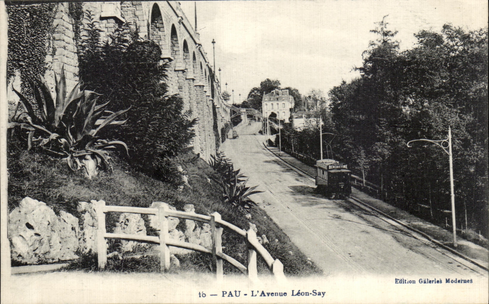 CPA Pau Which occurred Leon Say Tram