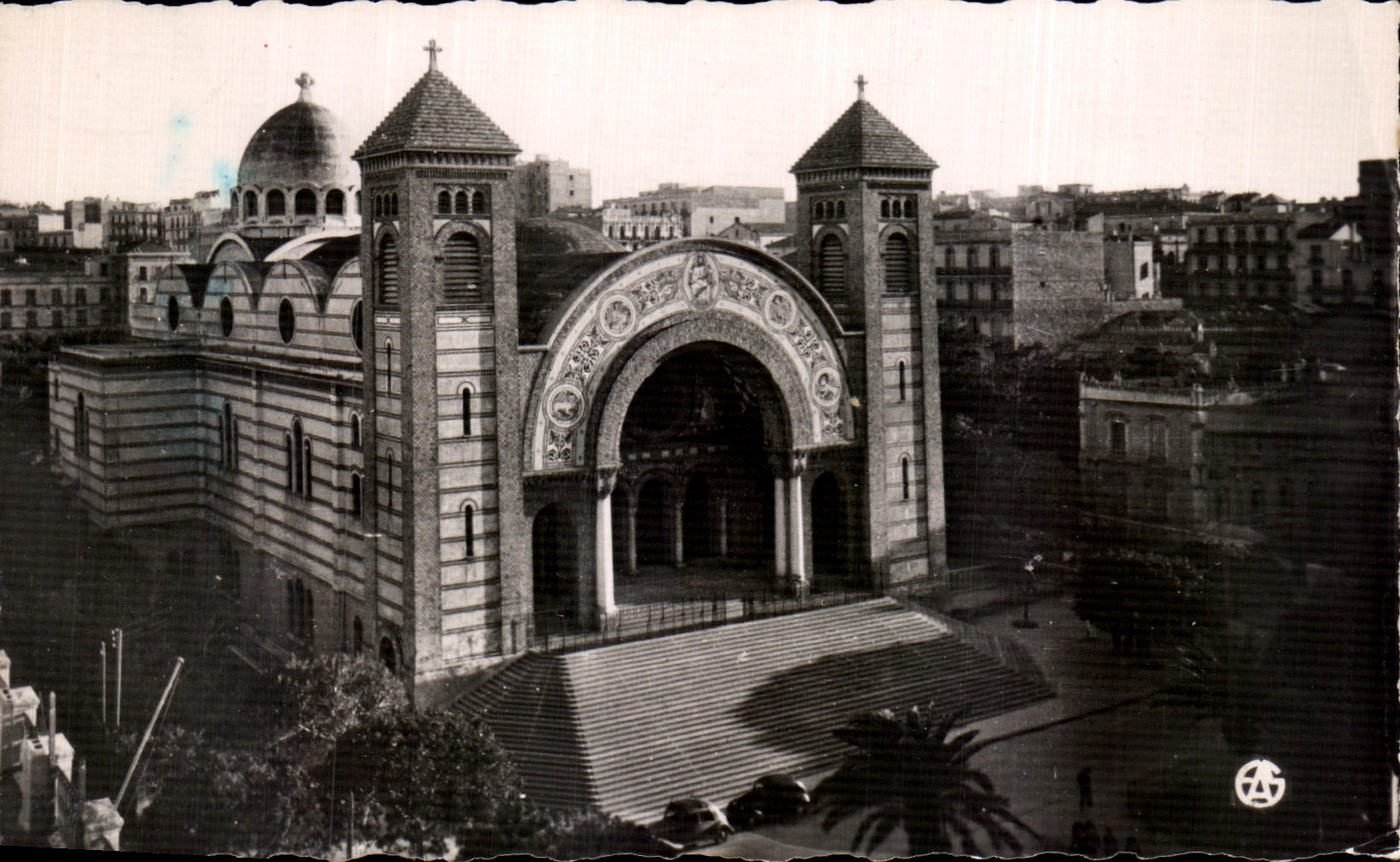 CPA Oran the cathedral of the Sacring Heart