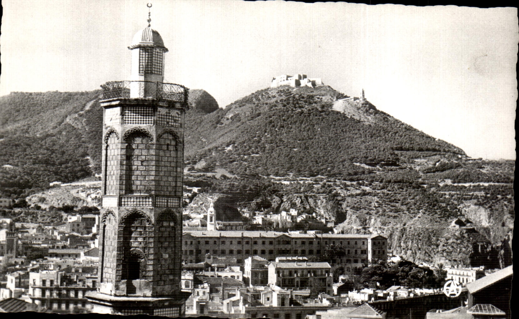 CPA Oran the Minaret and Old Oran