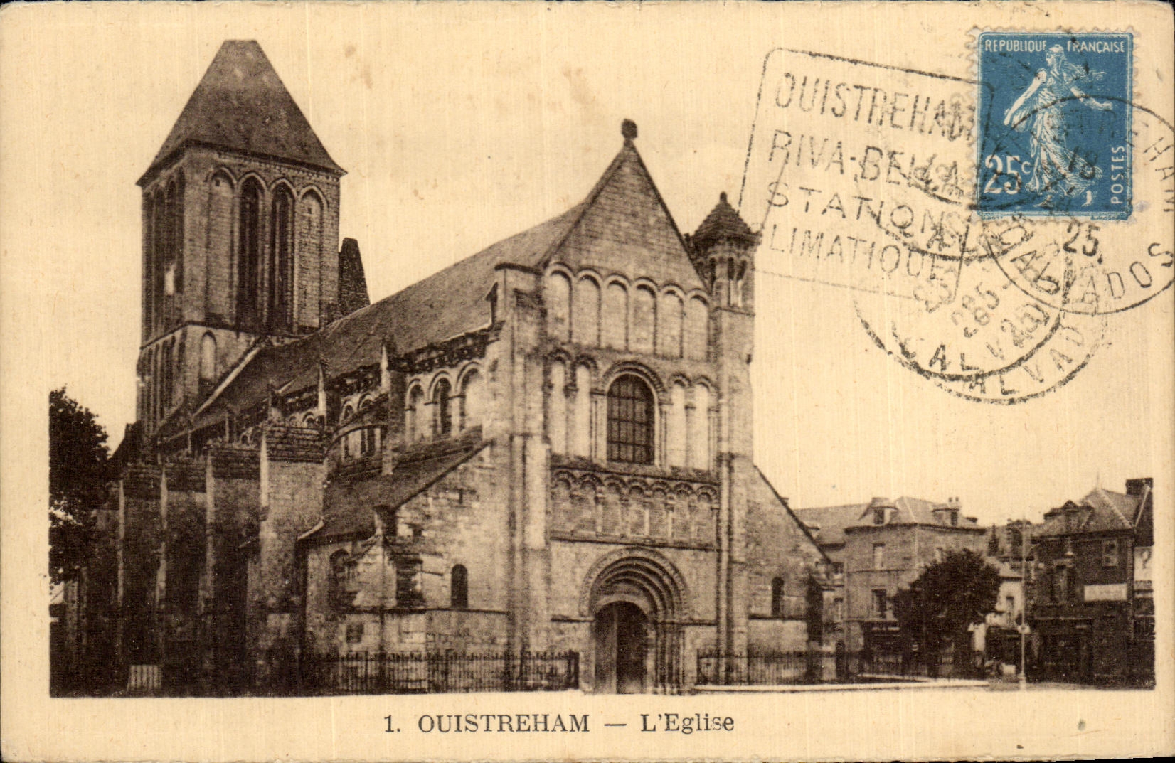 CPA Ouistreham L Eglise