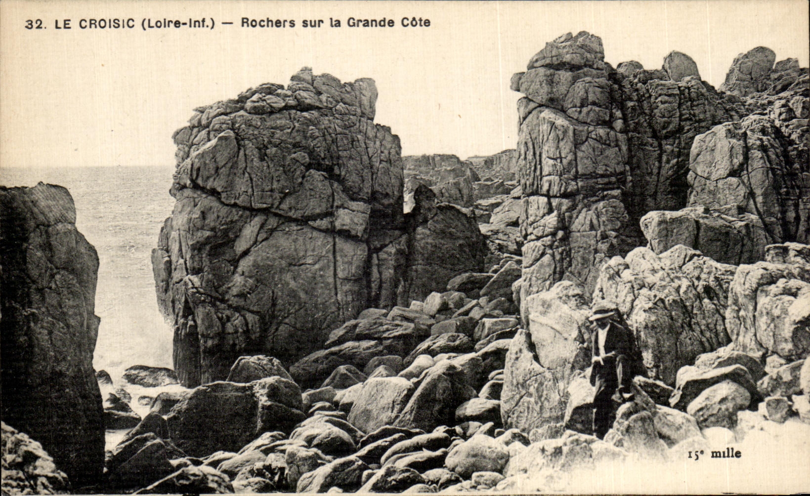 CPA Croisic (the Loire inf) Rocks on the Great dimension