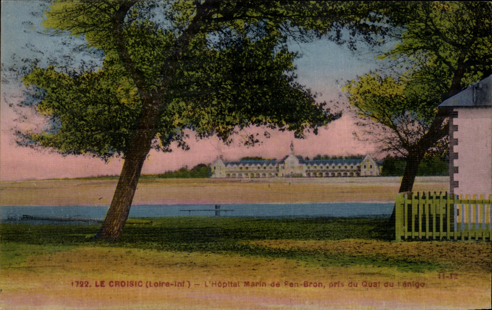 CPA Croisic (the Loire inf) Marine Hospital of PEN Bron taken of the quay