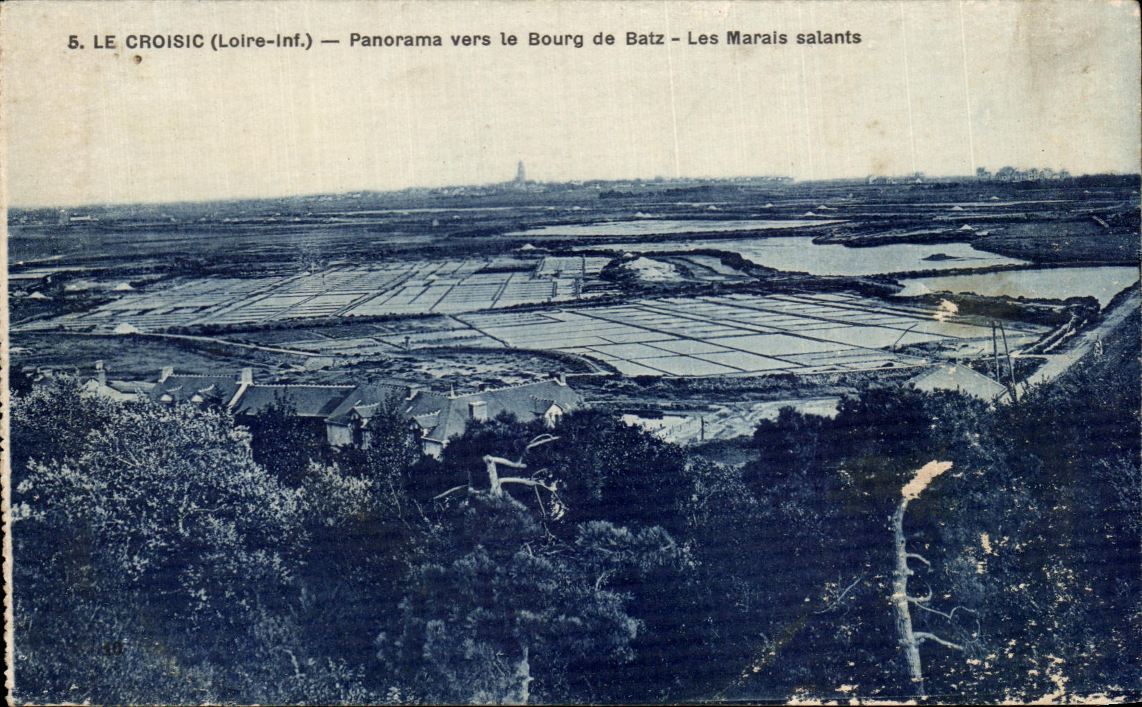 CPA Croisic (the Loire inf) Panarama towards the Borough of Batz Salt-water Marshes
