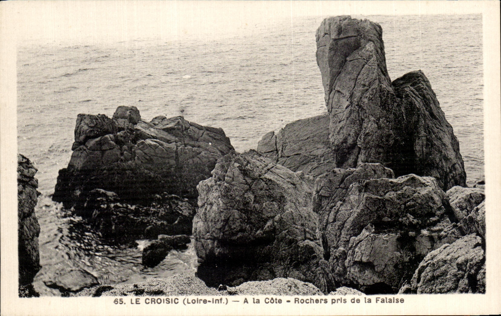 CPA Croisic (the Loire Inf) With the Dimension Rocks Taken of Cliff