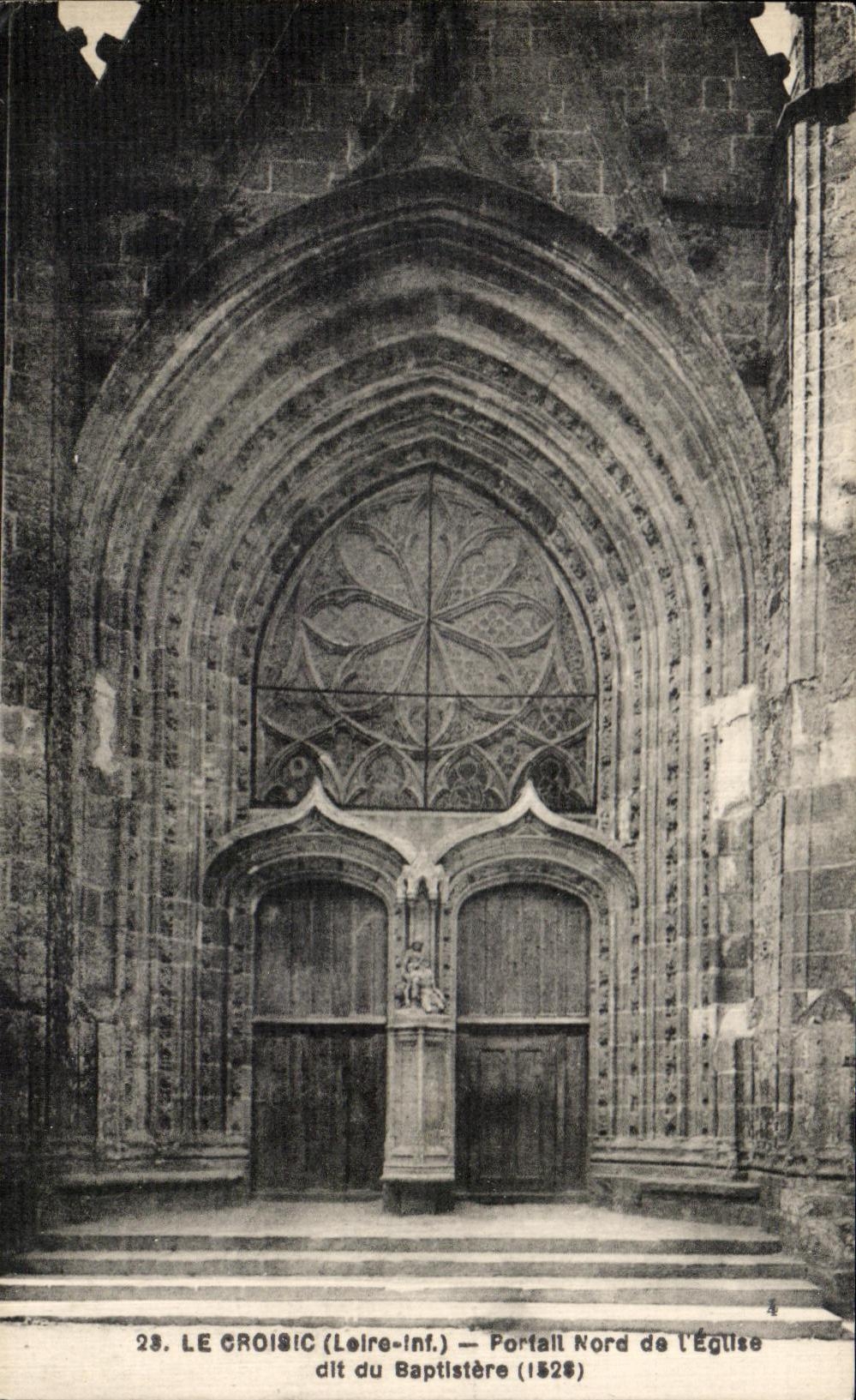 CPA Croisic (the Loire inf) Portall Northern of I Church