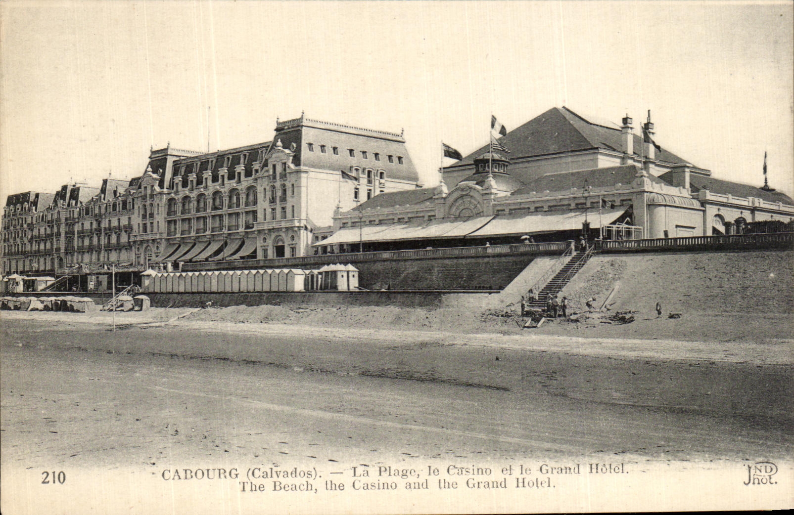 CPA Cabourg La Plage le Casino et le grand Hotel The Beach the casino and Grand Hotel