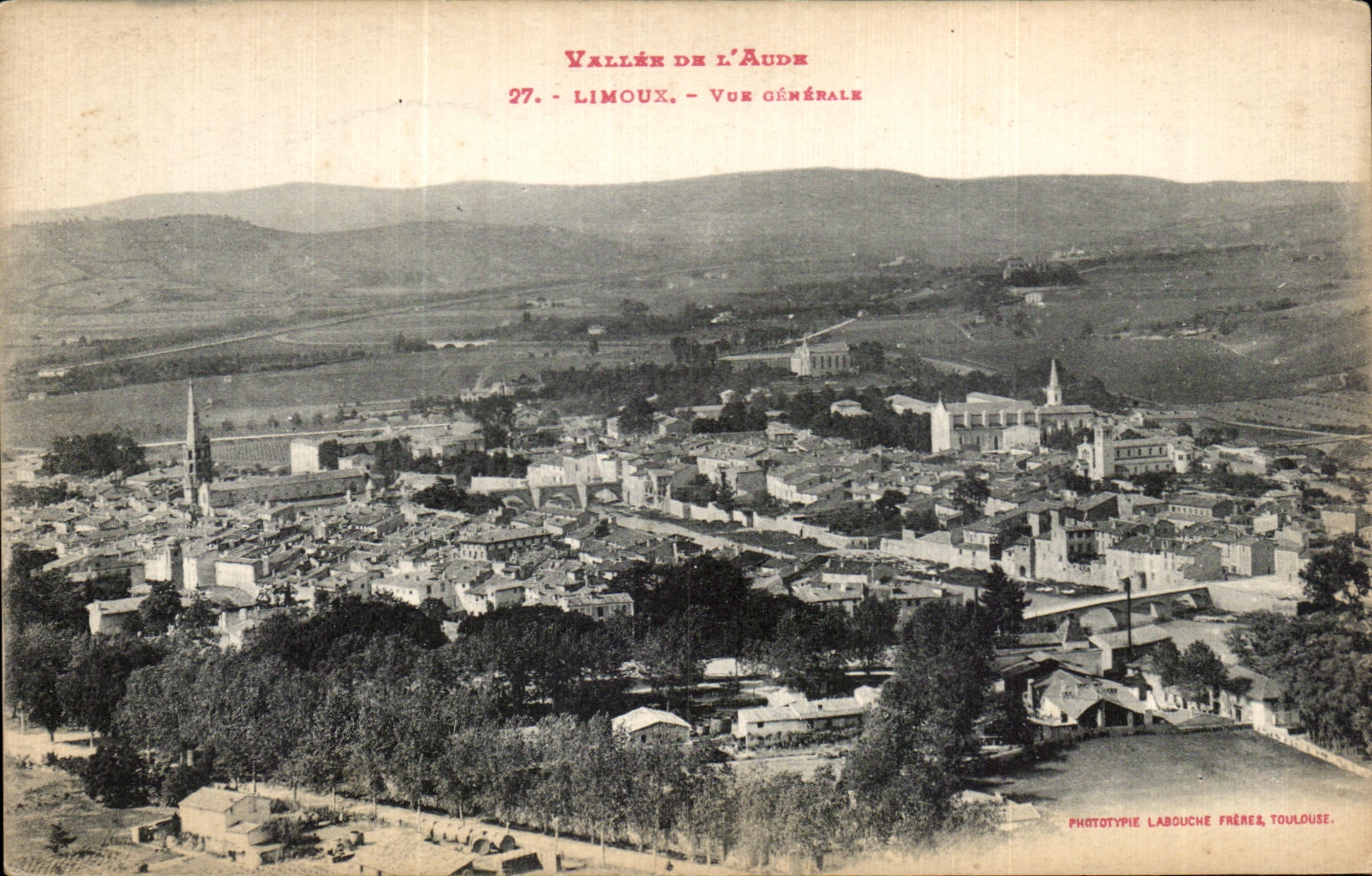 CPA Vallere De L Aude Limoux Vue generale