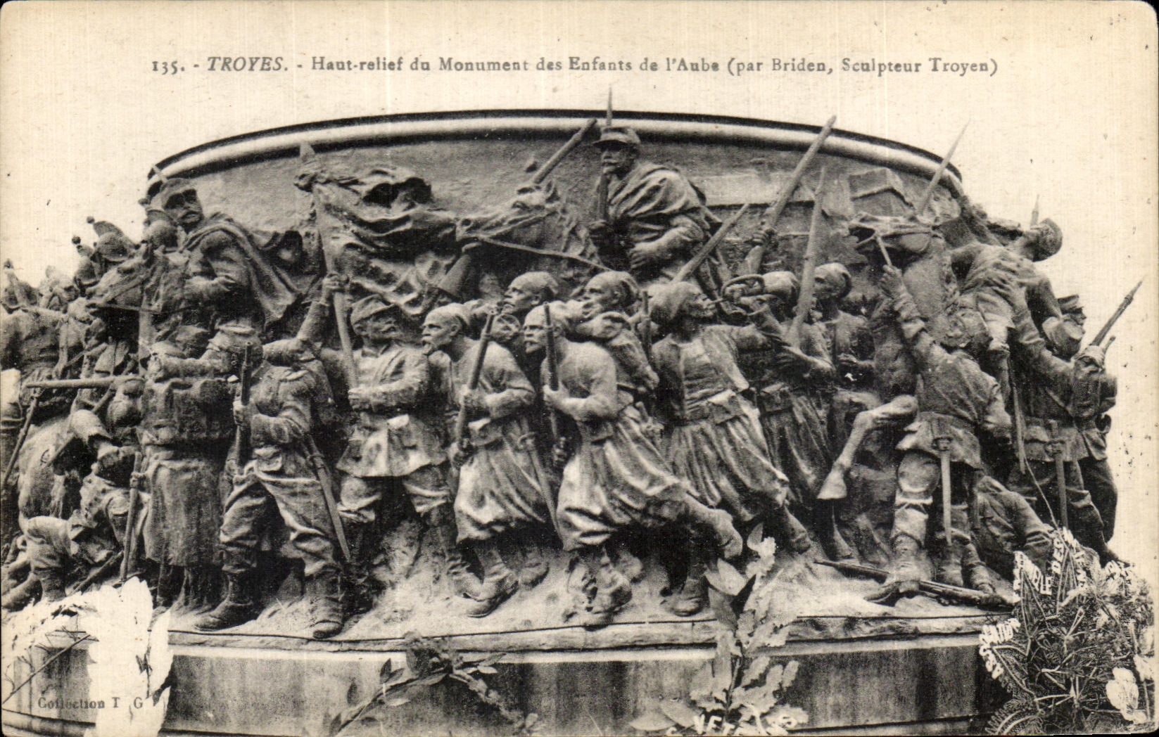 CPA Troyes High relief of the Monument of the Children of I Aude (by Briden Trojan Sculptor) Militaria