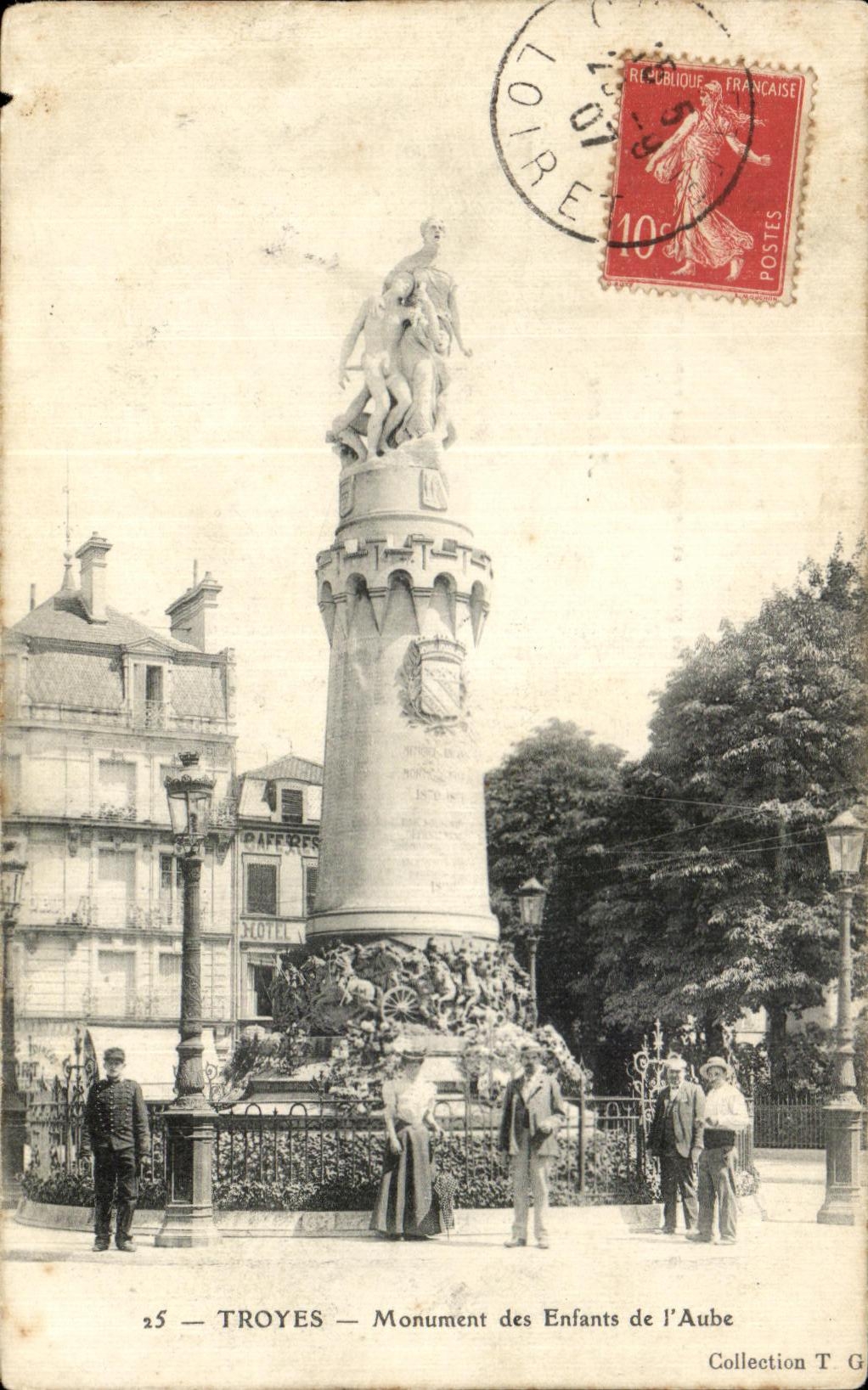 CPA Troyes Monument of Gives birth to of I Paddle