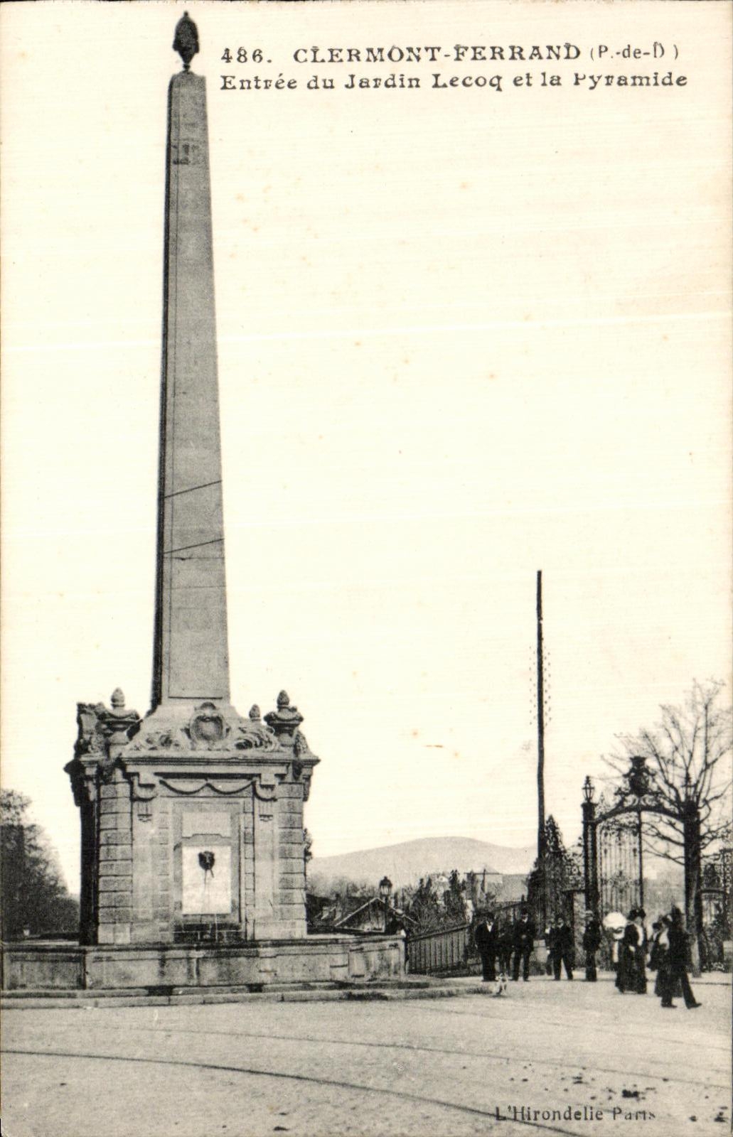 Entrada de CPA Clermont-Ferrand del jardin de Lecoq y de la pirAmide