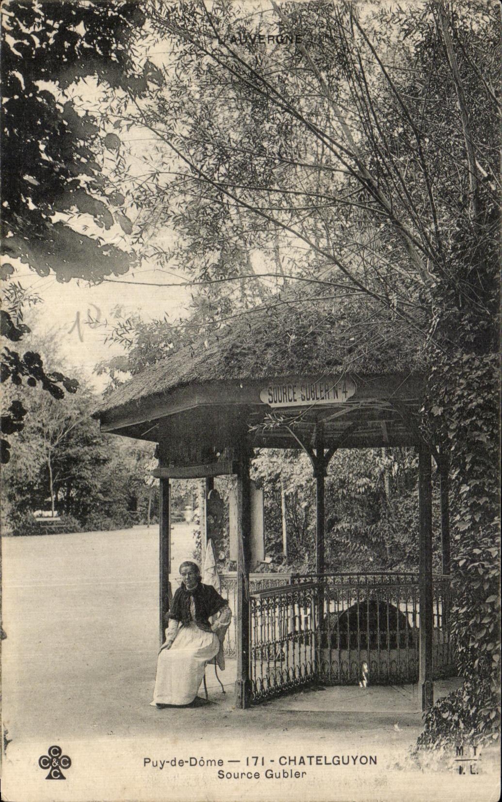 Fuente de CPA Puy de Dome Chatelguyon Gubier
