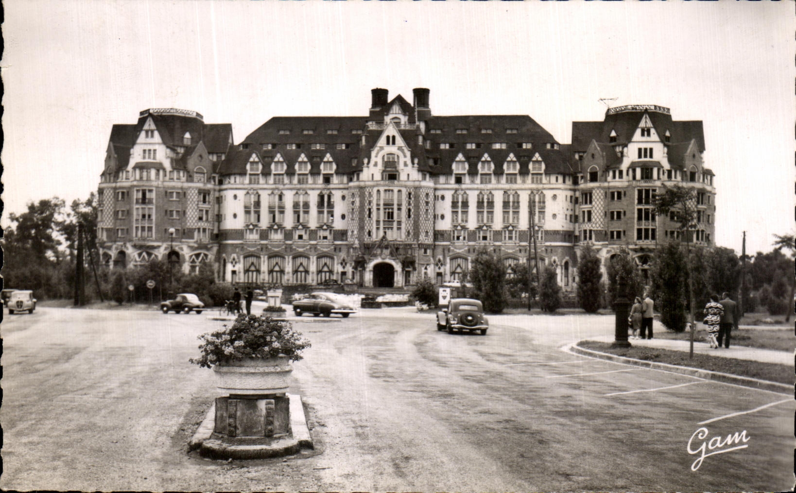 CPA In the middle of the Dimension Opal Touquet Paris Beach