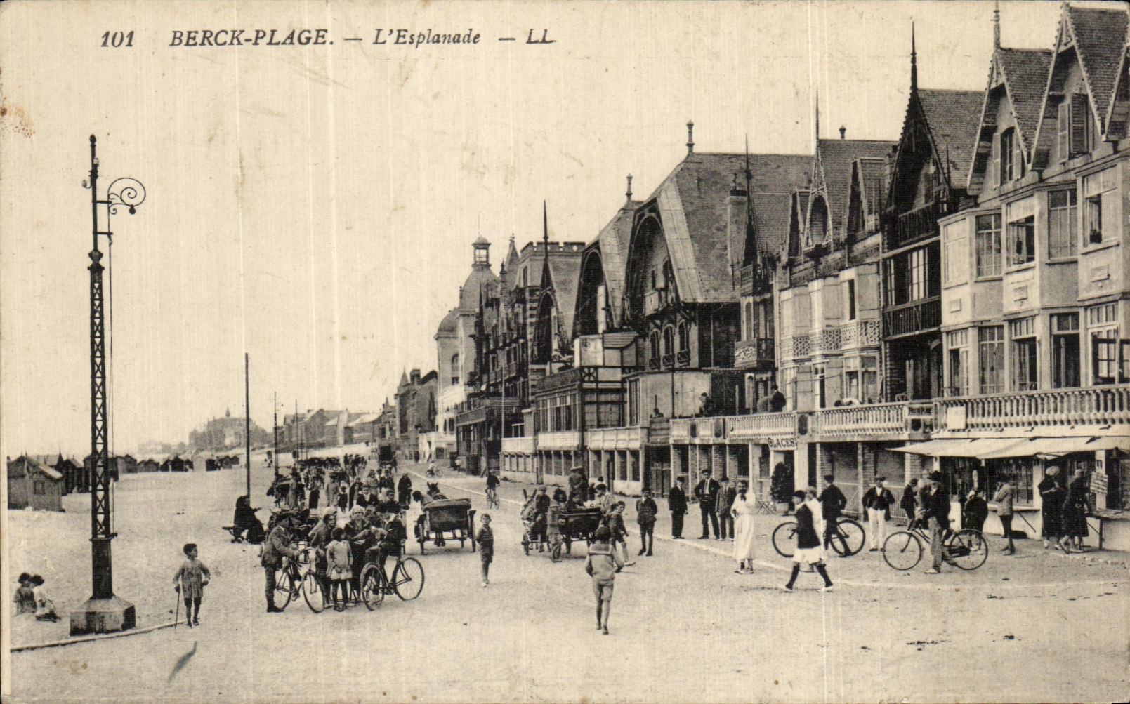 CPA Berck Plage L Esplanade Velo cycle 