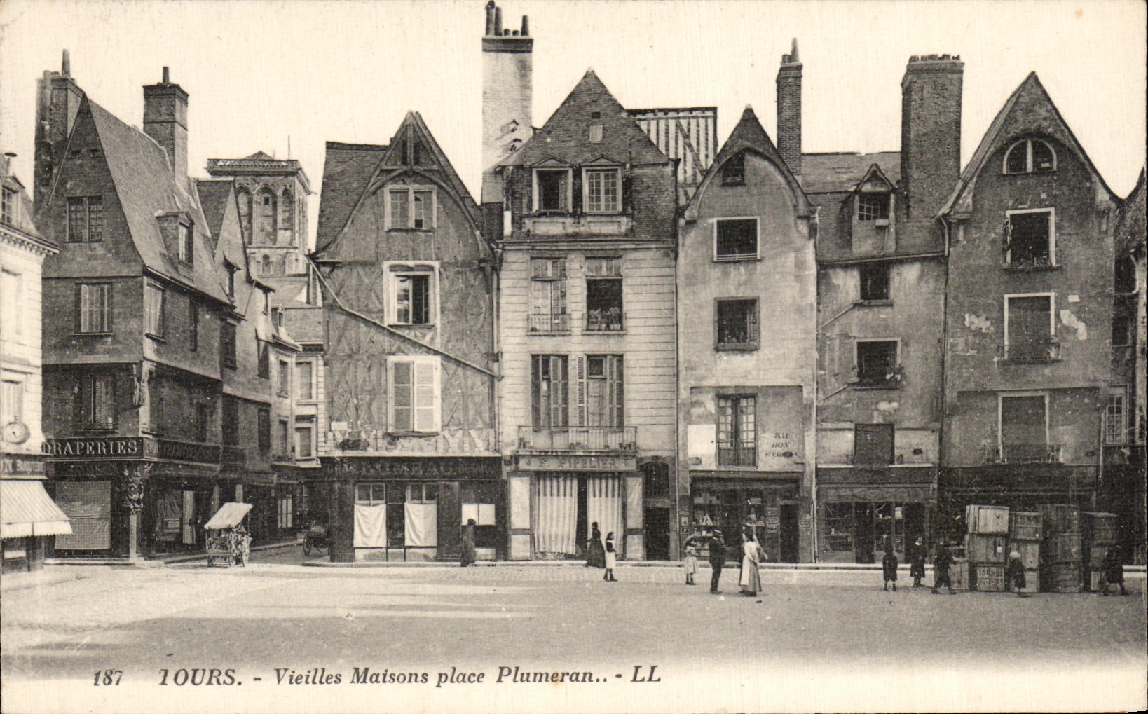 CPA Tours Old Houses places Plumeran