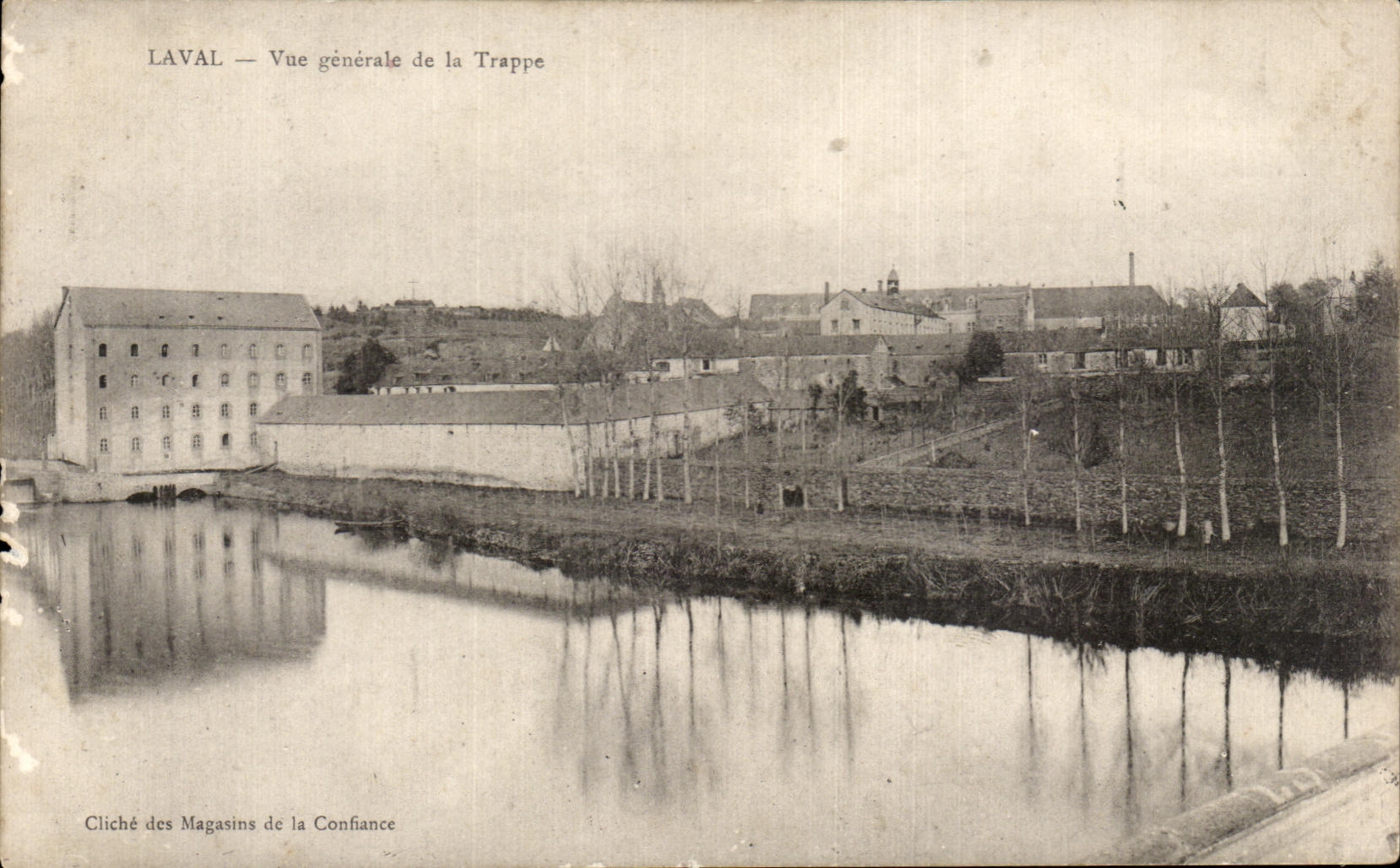 Opinion de CPA Laval de la puerta de trampa