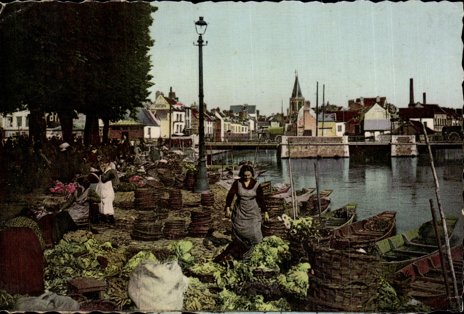 CPA Amiens Le Marche sur l eau