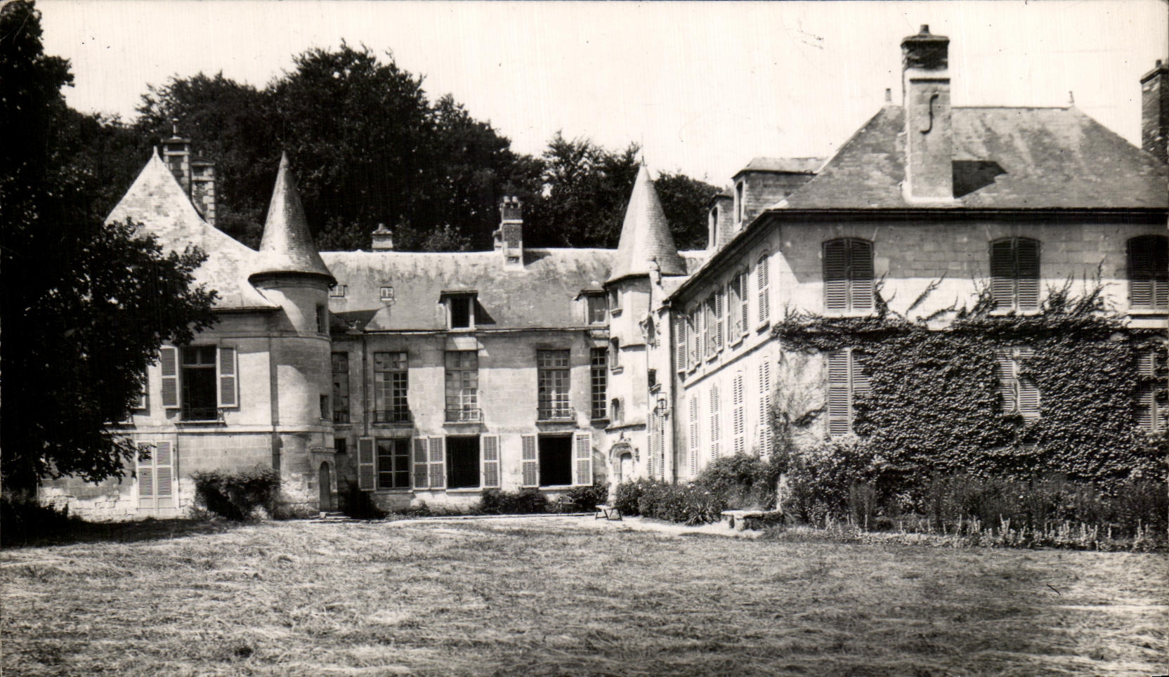 Castillo verdadero de Oise de la foto