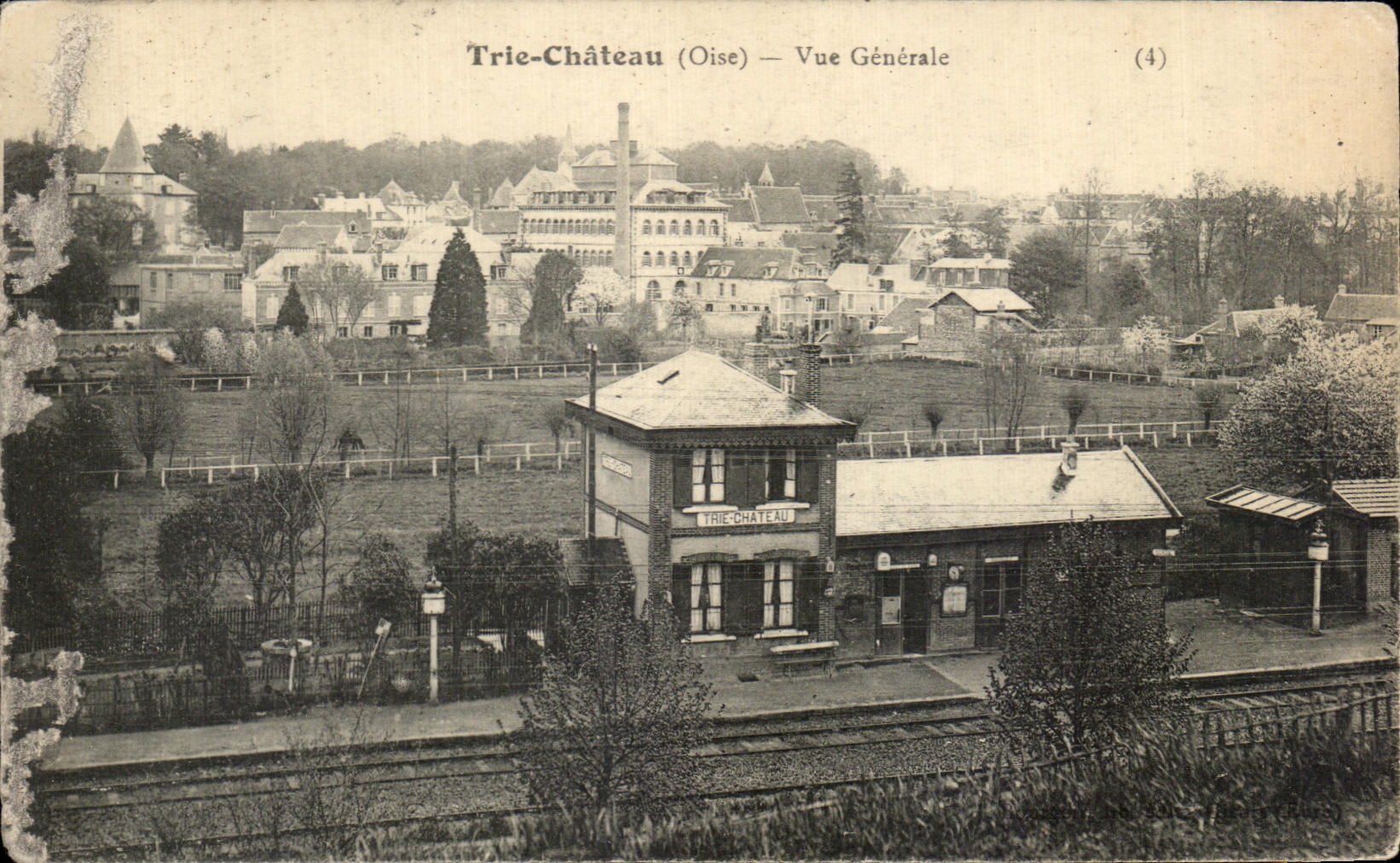 CPA clasifica la estacion de tren de la opinion del castillo de Oise