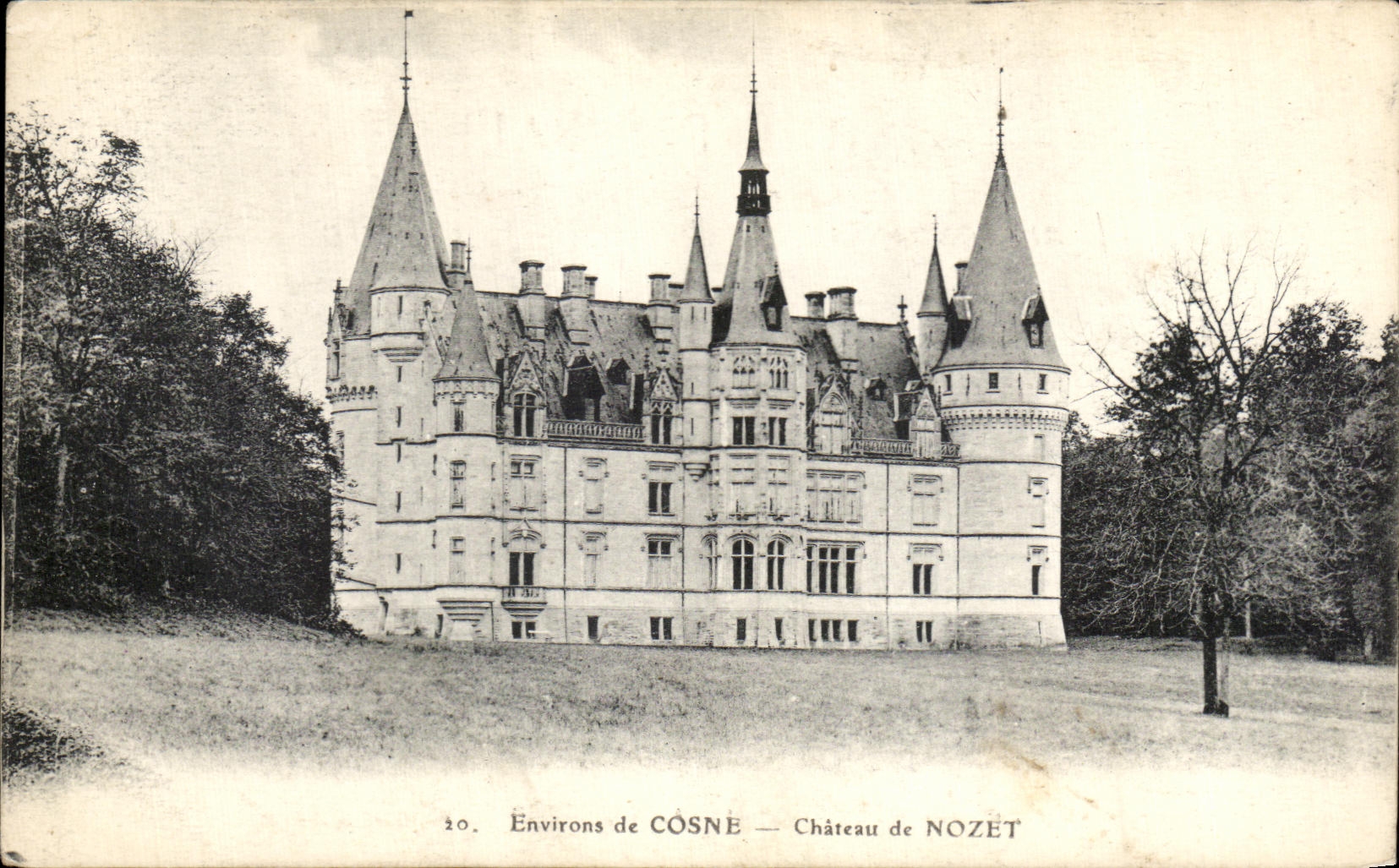 CPA Surroundings of Cosne castle of Nozet