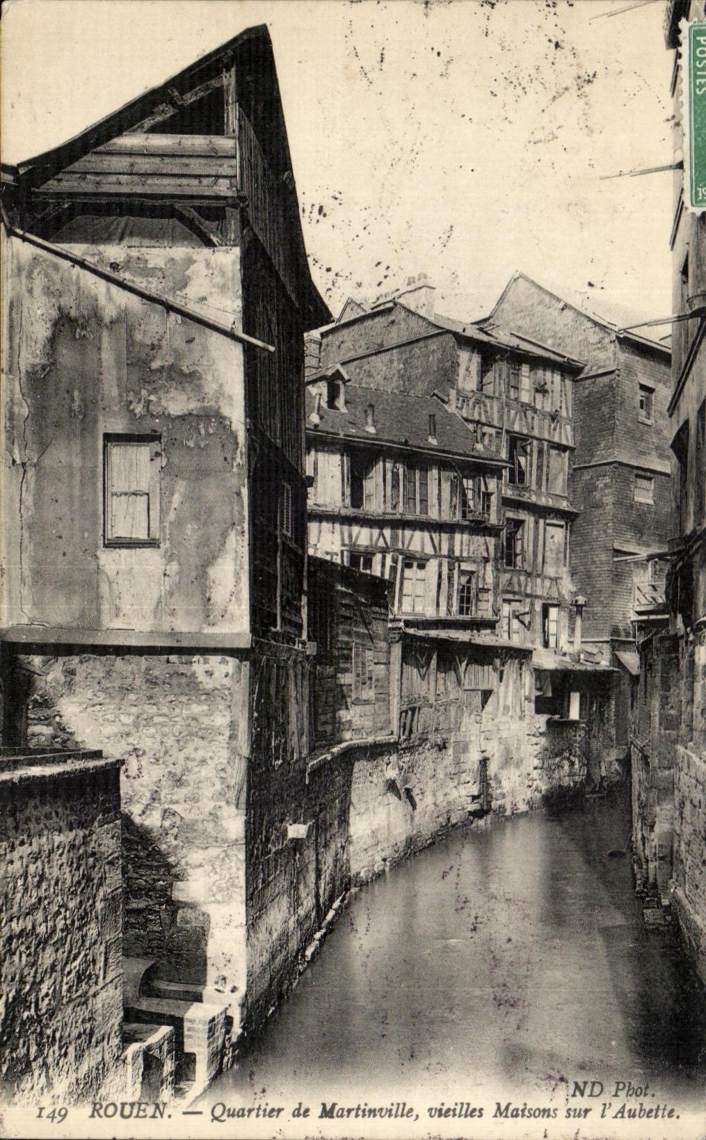 CPA Rouen District of Martinville old women Houses on Bus shelter