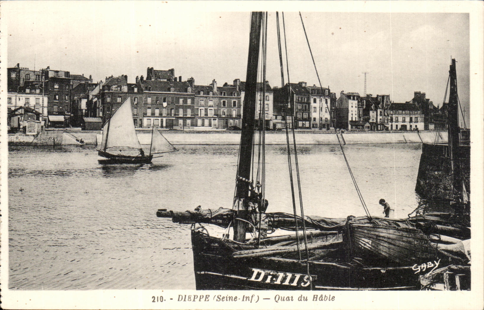 CPA Dieppe el Seine Quat del barco de Hable