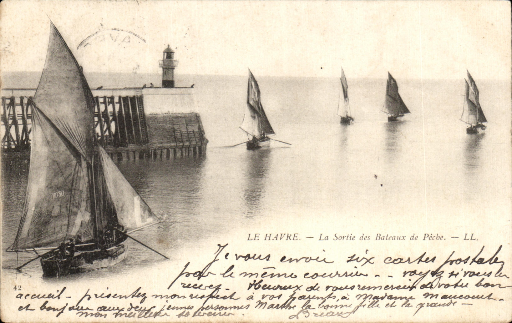 CPA Le Havre La Sortie des Bateaux de Peche
