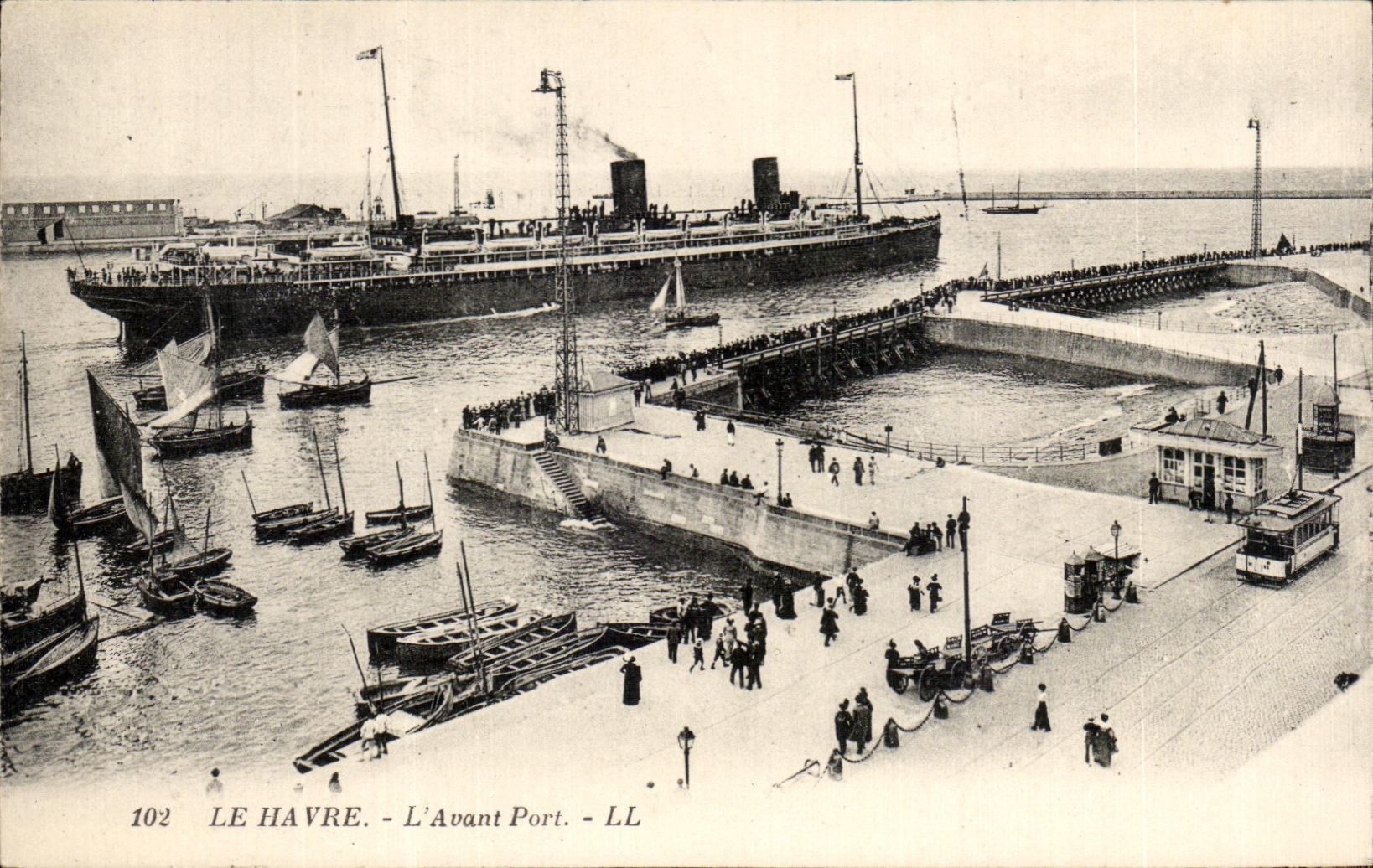 CPA Le Havre L Avant Port Bateau Paquebot