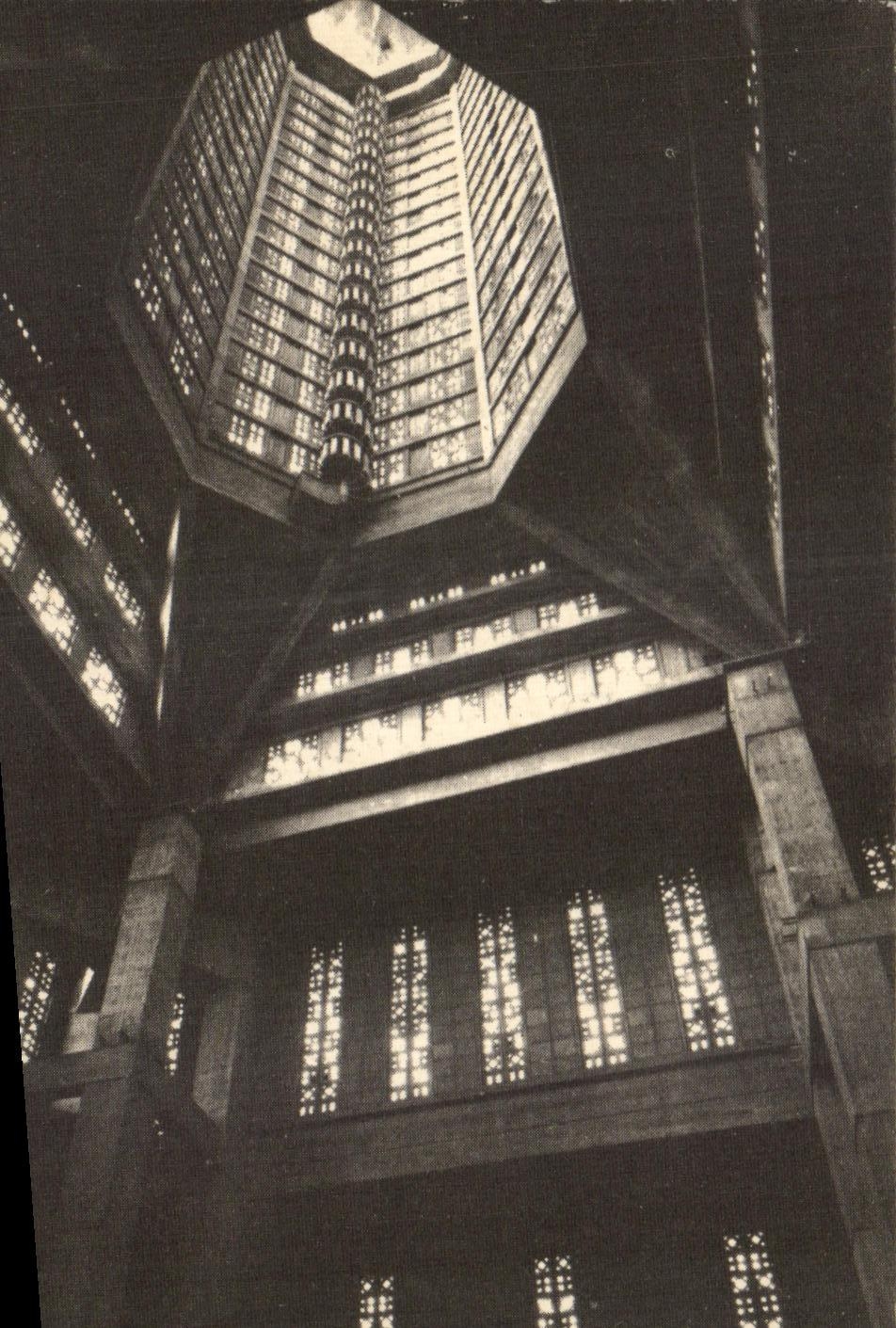 Interior visto Le Havre de San Jose de la iglesia de CPA