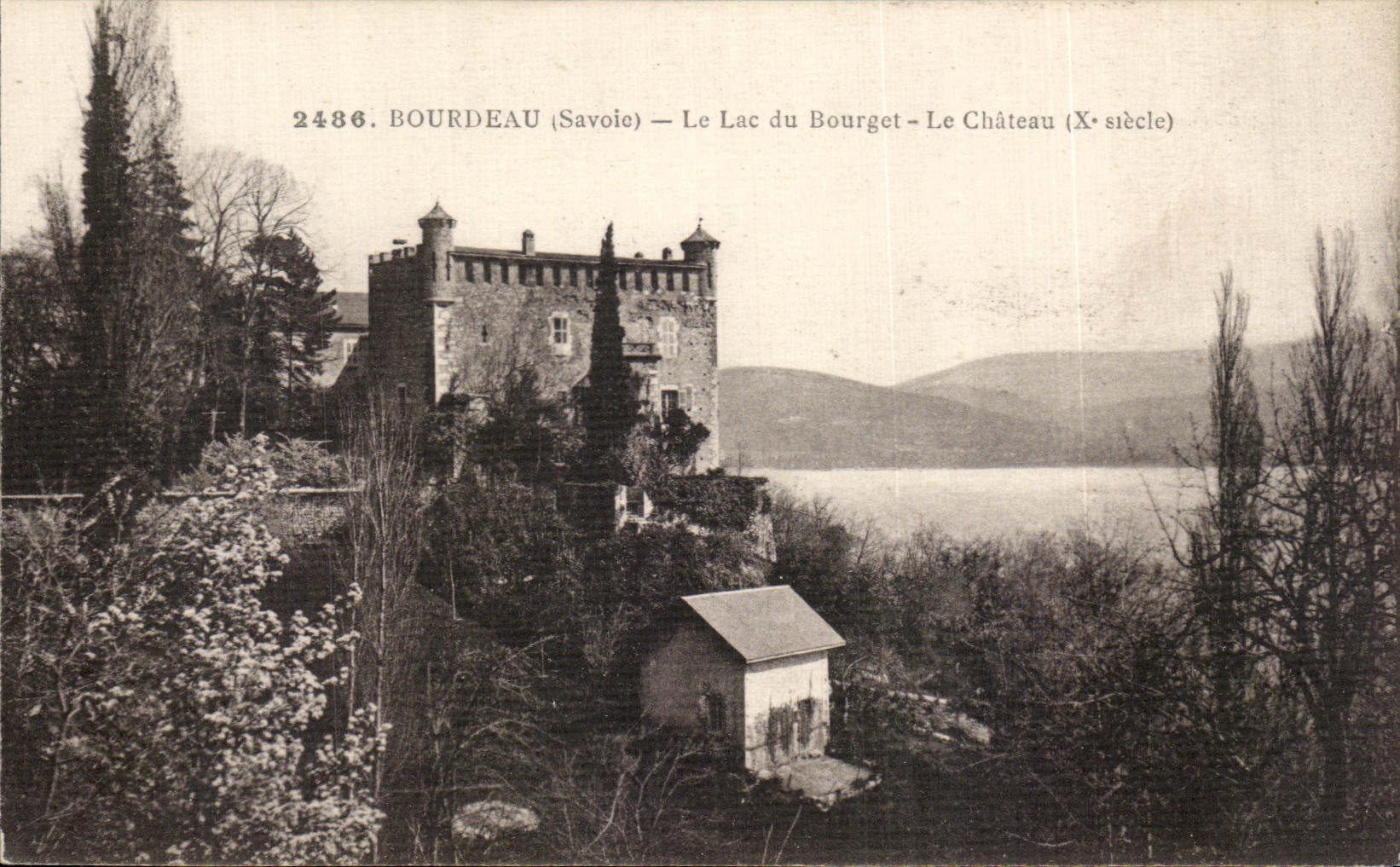 CPA Bourdeau the Lake of Le Bourget the Castle