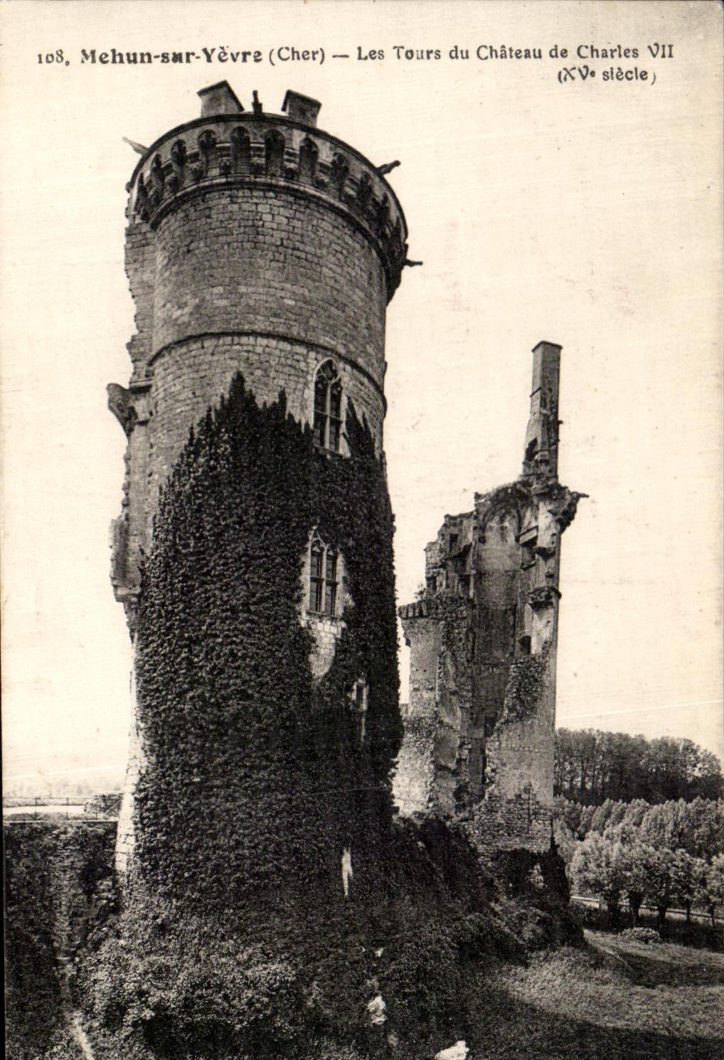 CPA Mehun on Yevre Tours of the Castle of Charles VII