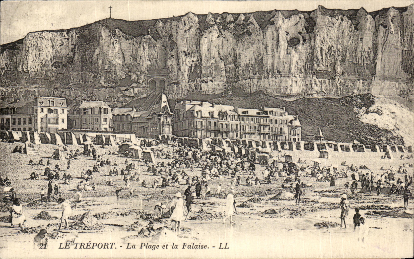 CPA Treport the Beach and the Cliff