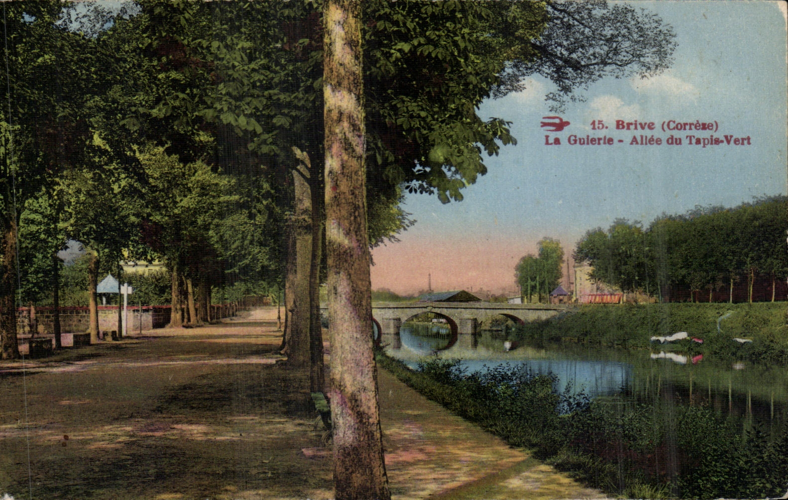 CPA Brive (Correse) La Guierie Allee du Tapis Vert
