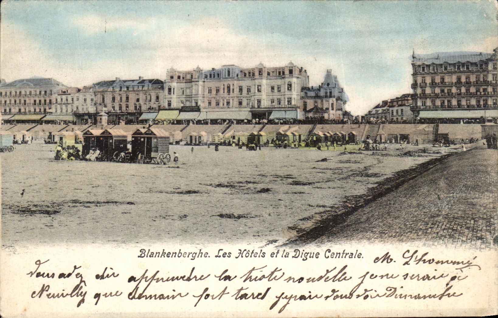 CPA Blankenberghe Les Hotels et la Digue Centrale