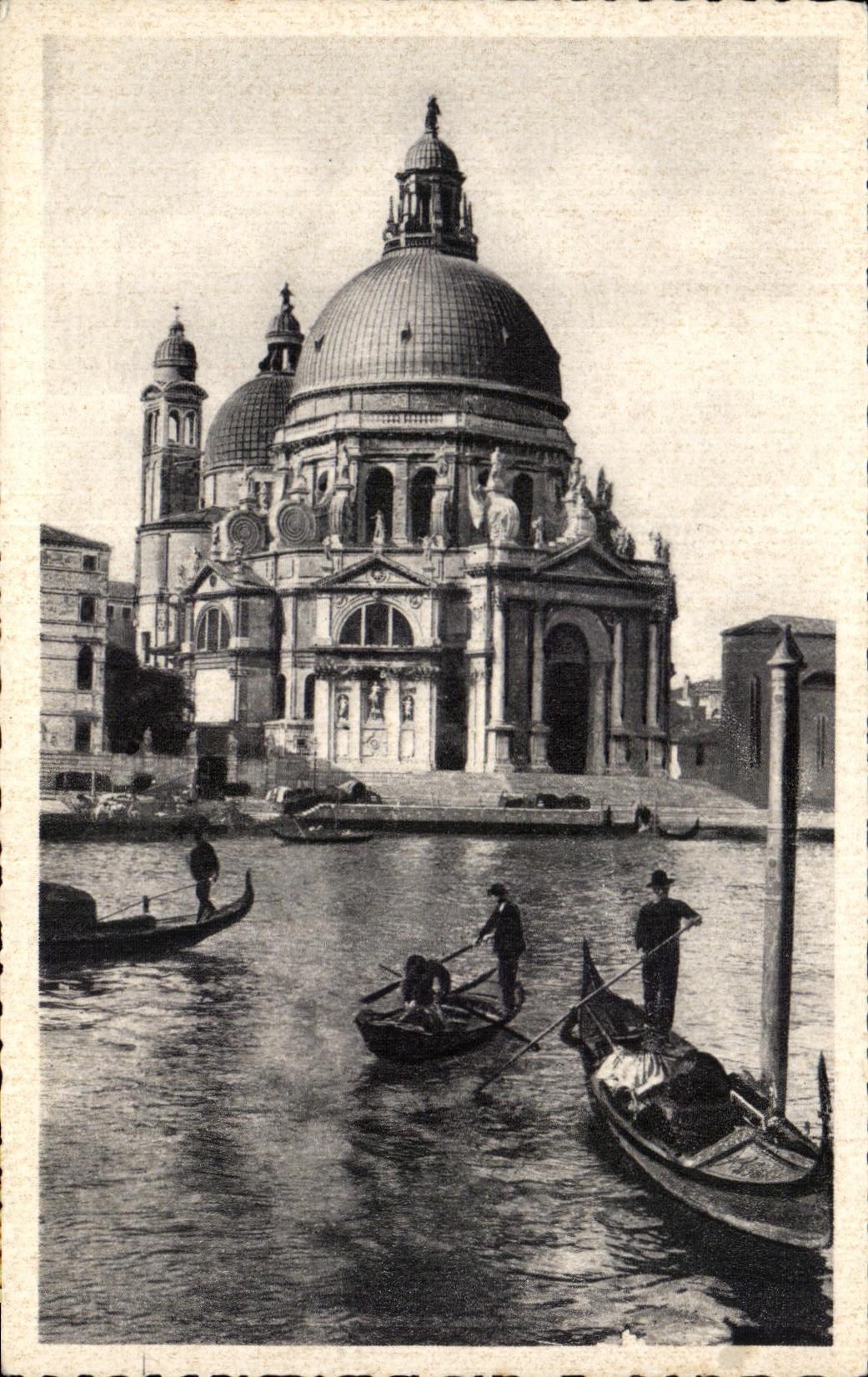 CPA Venezia Chiesa beyond Salinity Church of Salute