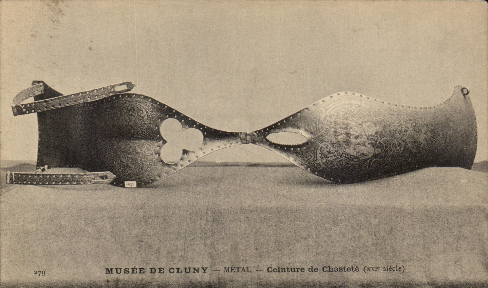 CPA Musee Of Cluny Metal Girdles Chastity Chastity belt