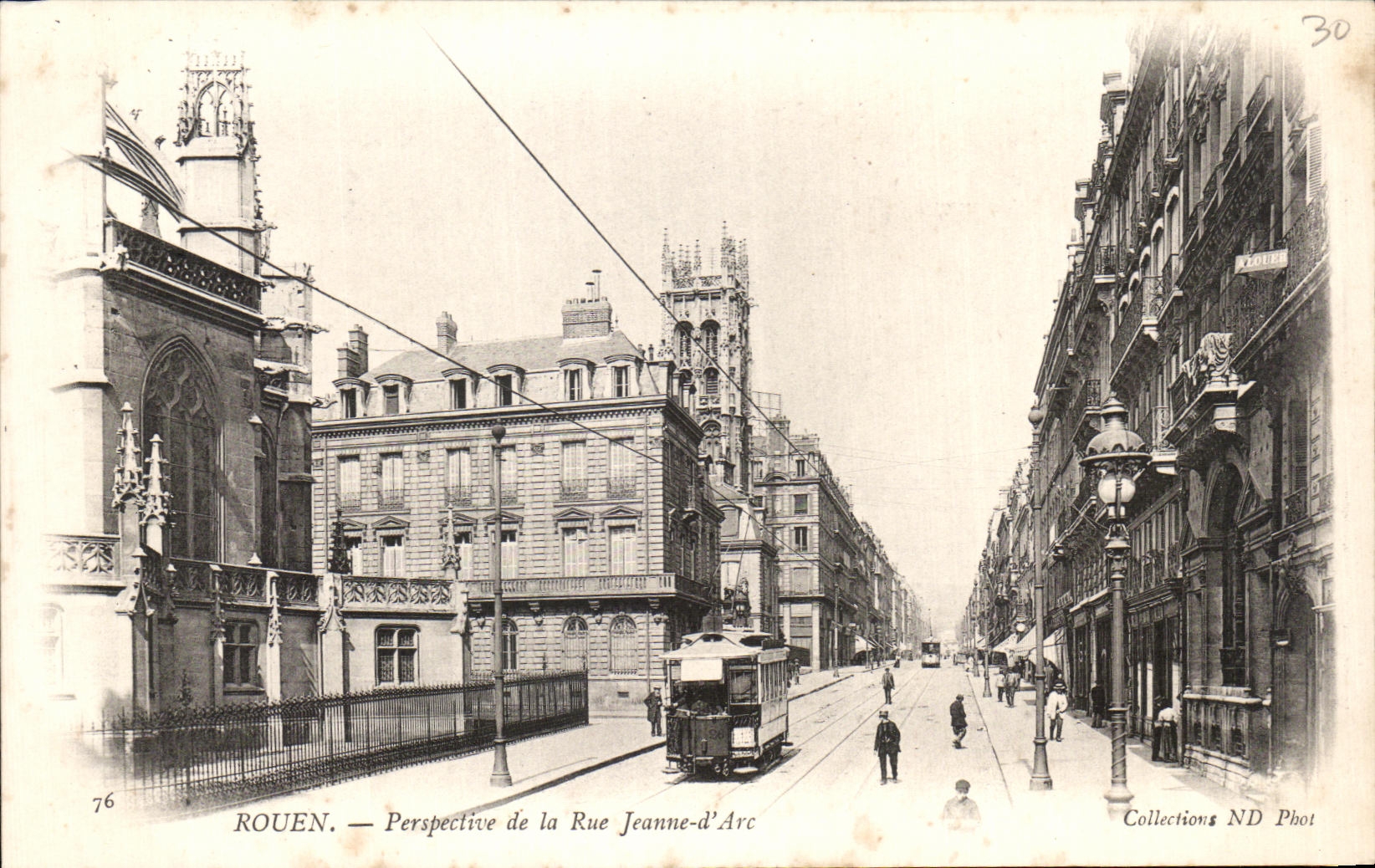 CPA Rouen View of the Street Jeanne Arc Tram