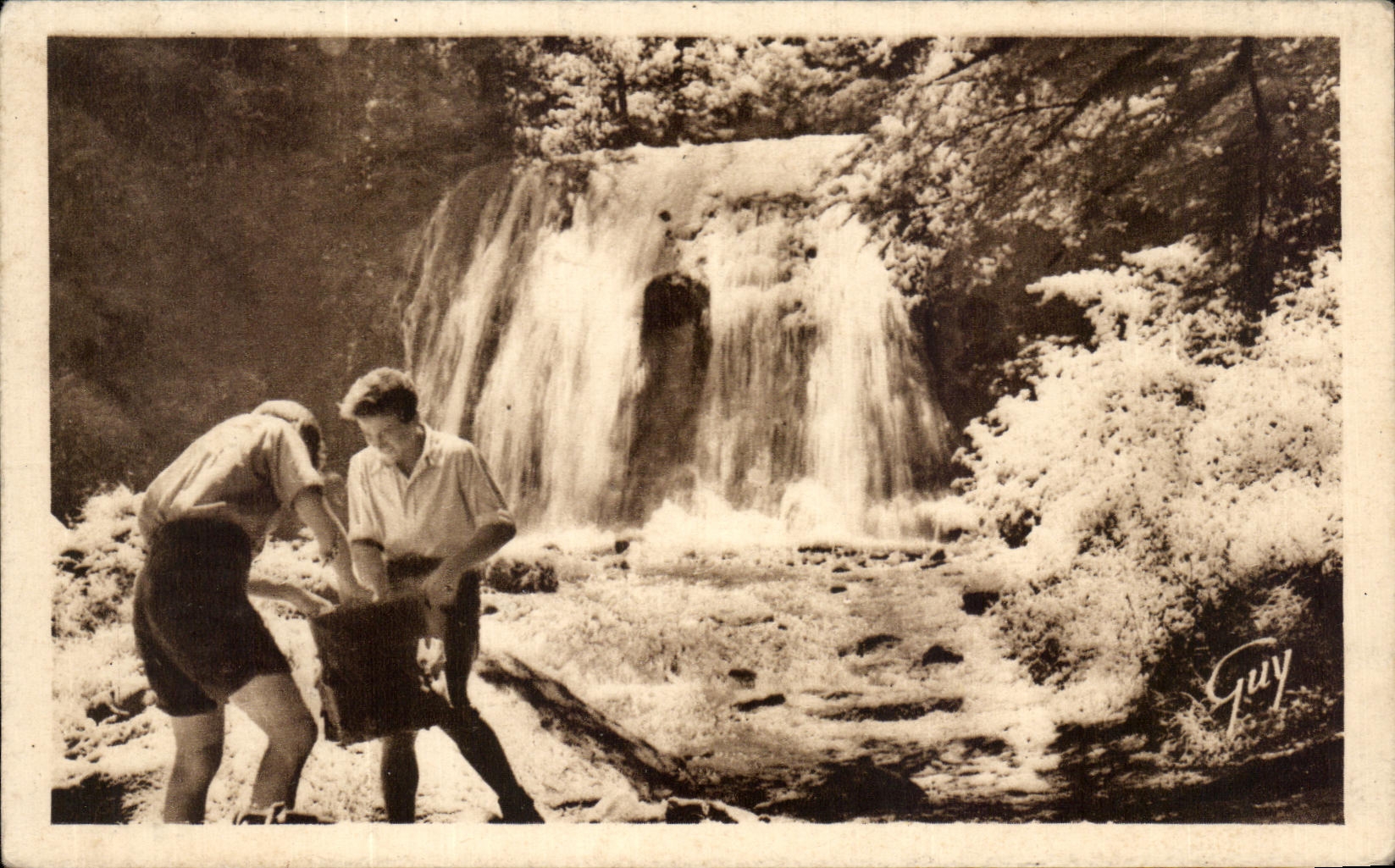 CPA La Bourboule Cascade De La Verniere Enfants