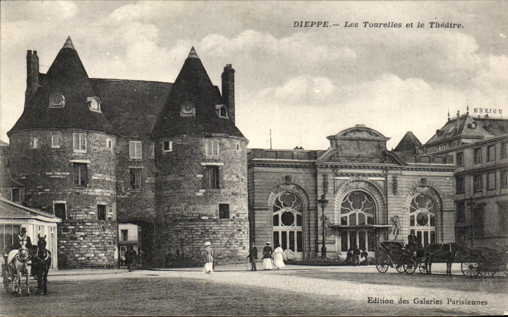Torrecillas de CPA Dieppe y el caballo del caballo de los birlochos del teatro