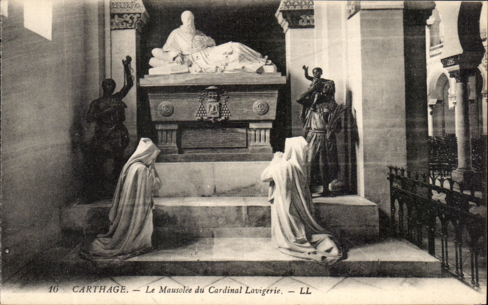 CPA Tunisie Carthage Le Mausolee du Cardinal Lavigerie