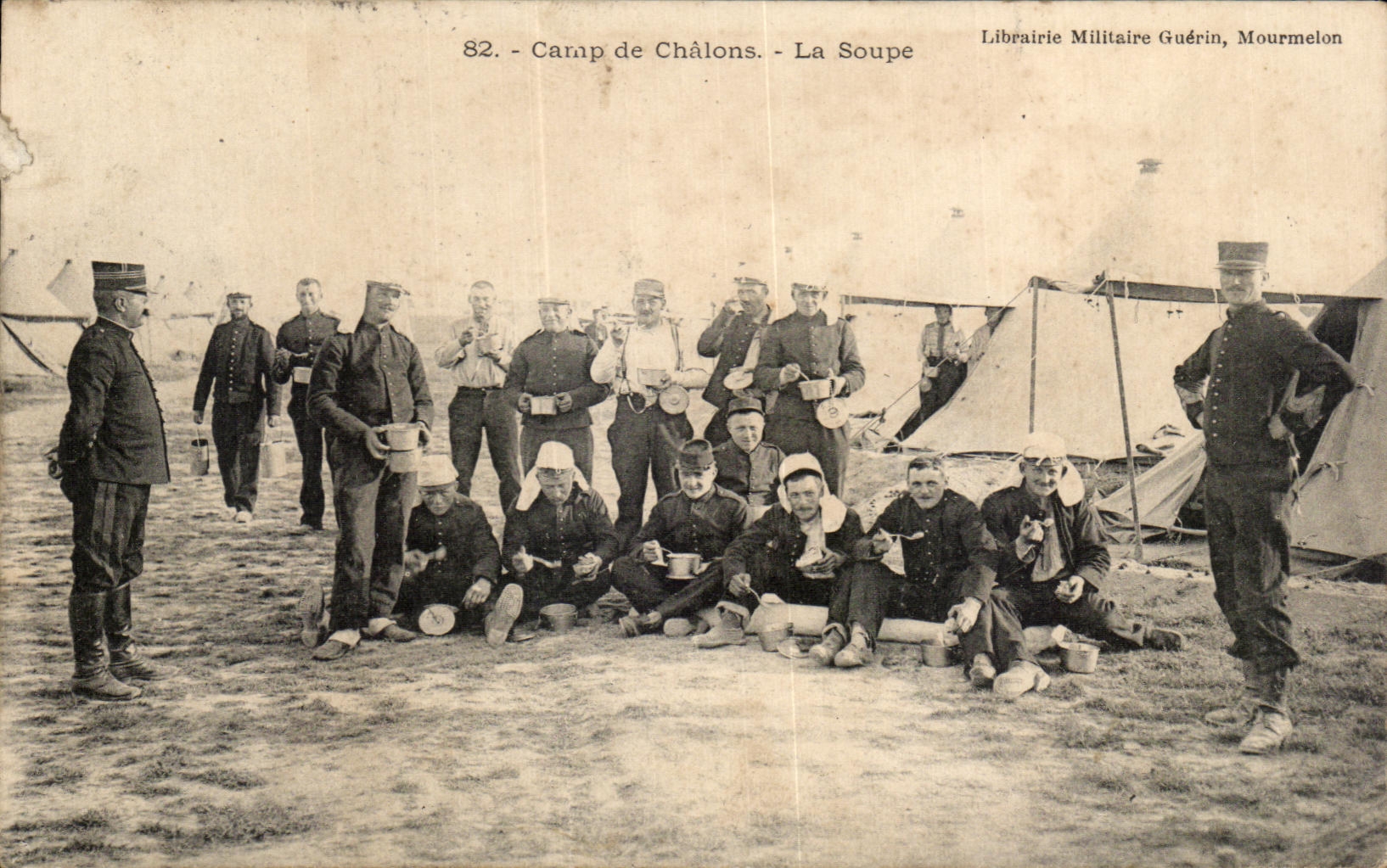 CPA Camp de Chalons La Soupe Militaria