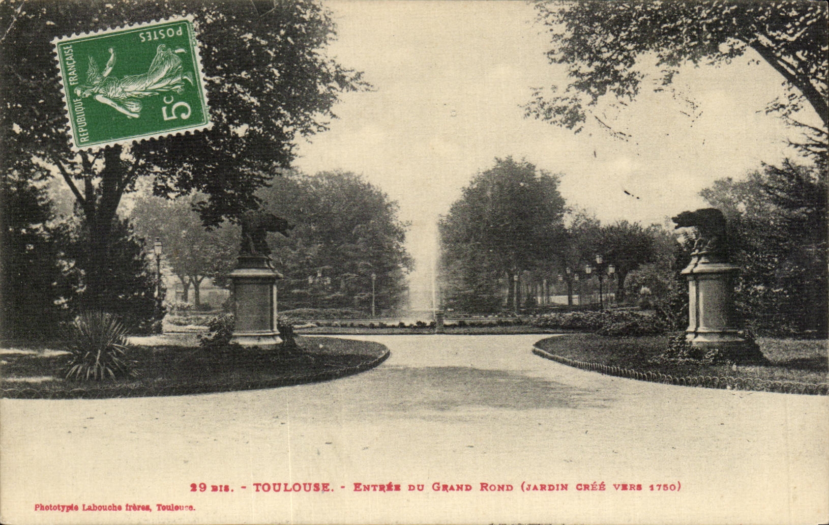 Entrada de CPA Toulouse del lobo redondo grande del lobo