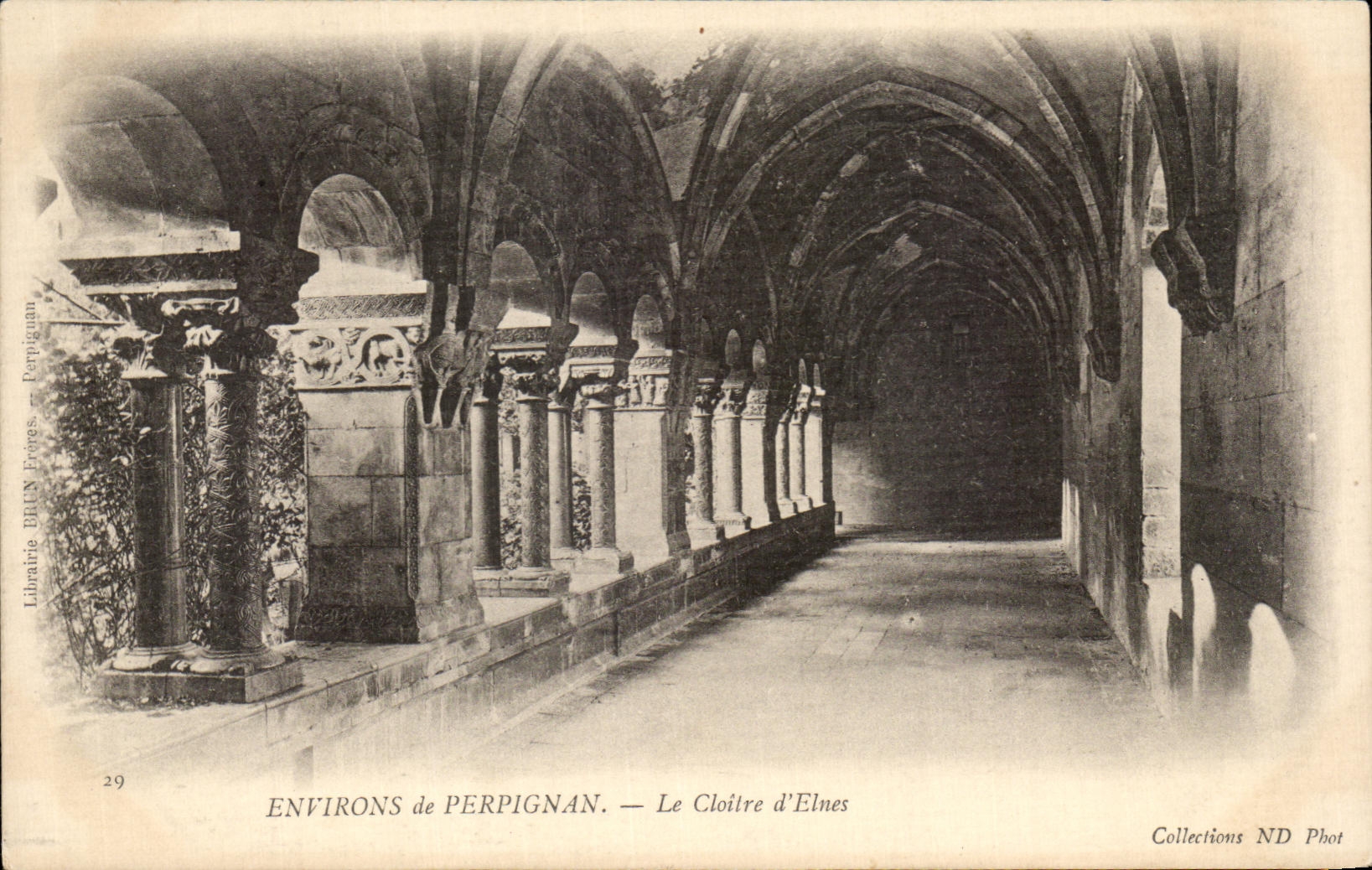 CPA Environs de Perpignan Le Cloitre d Elnes