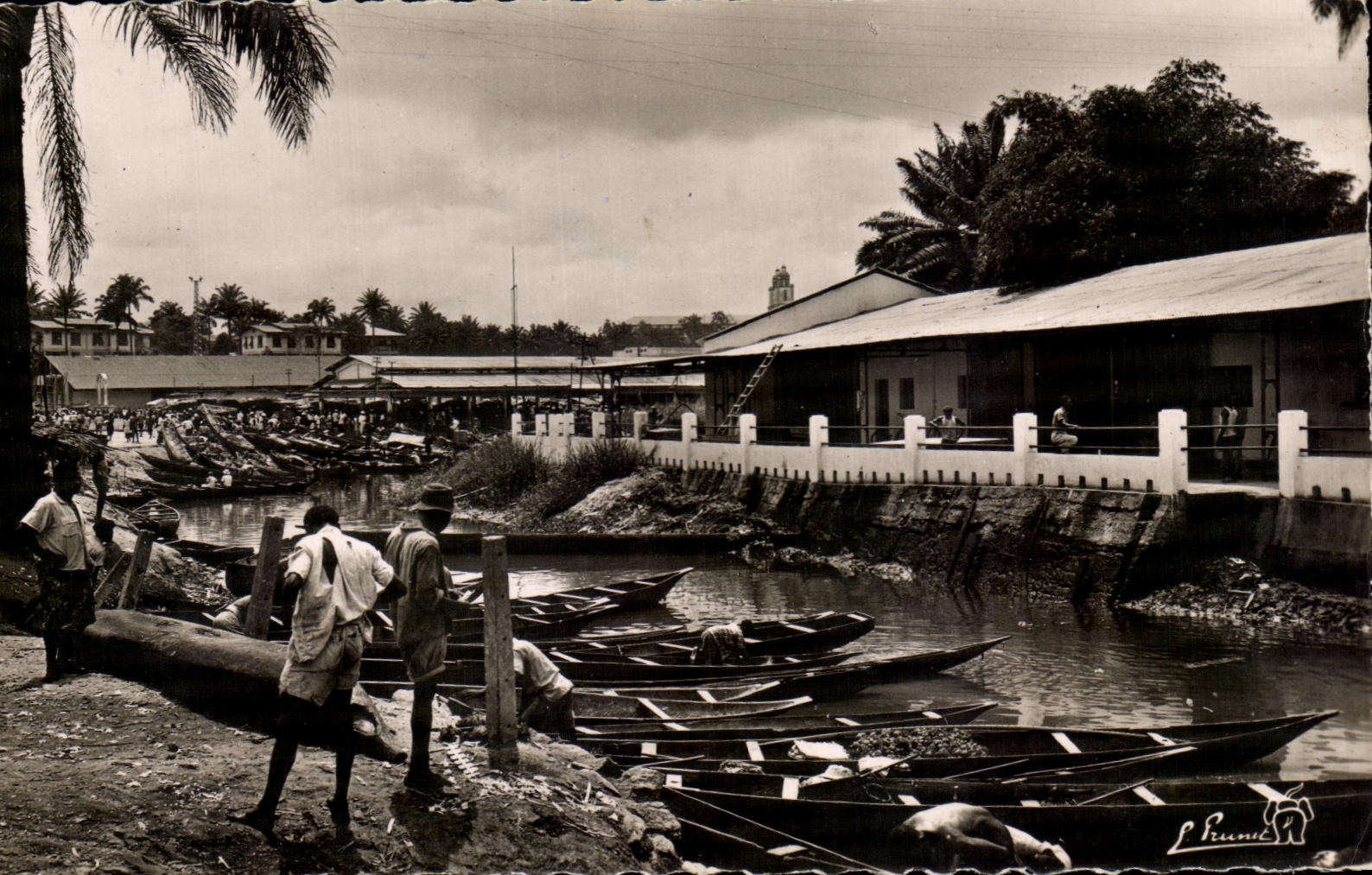 CPA Douala Besseke and Market Cameroun